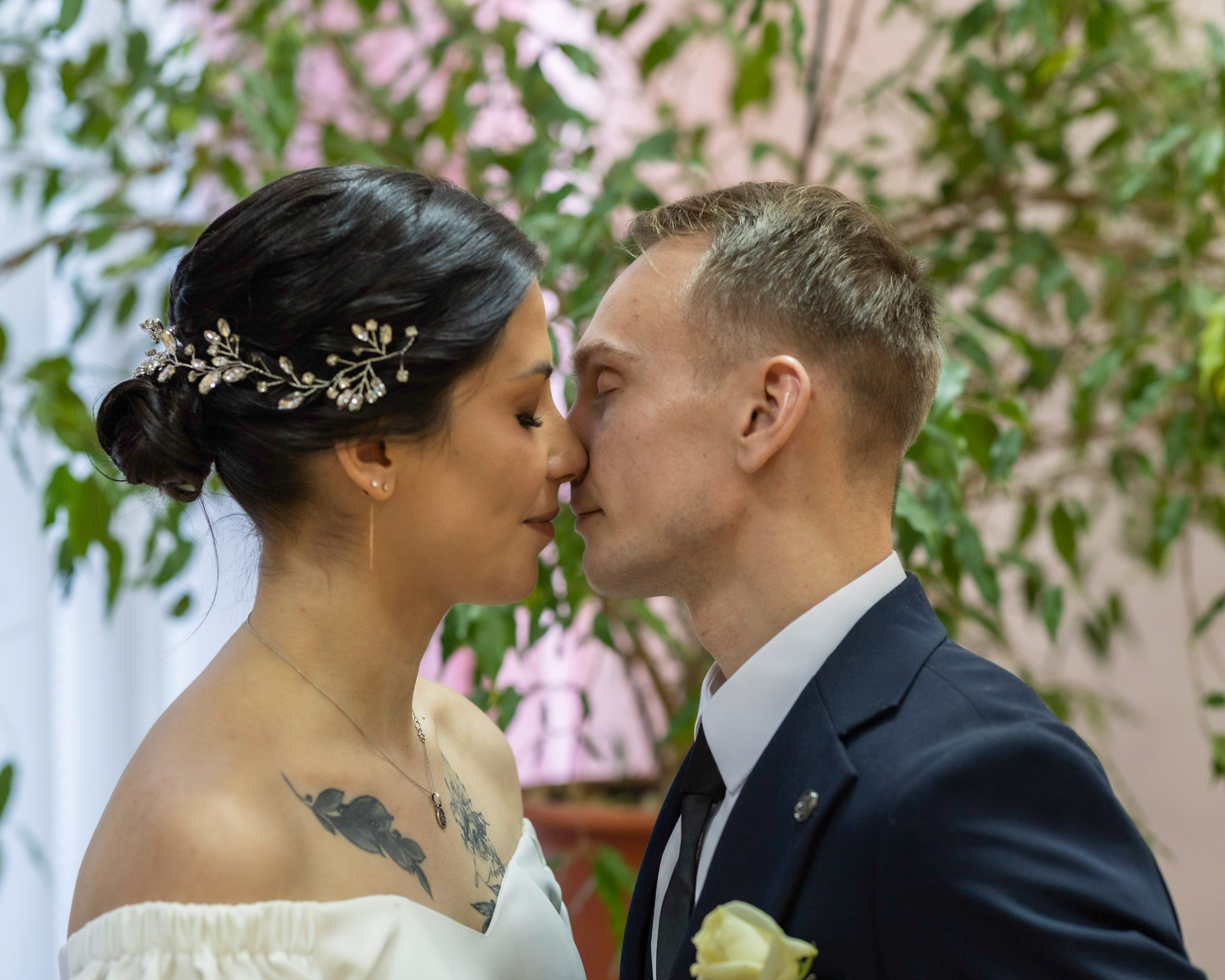 Свадьба, роспись в ЗАГСе, венчание, крещение, выписка из роддома — фотосъёмка. Визуальная упаковка брендов и проектов через фото и видеопроизводство