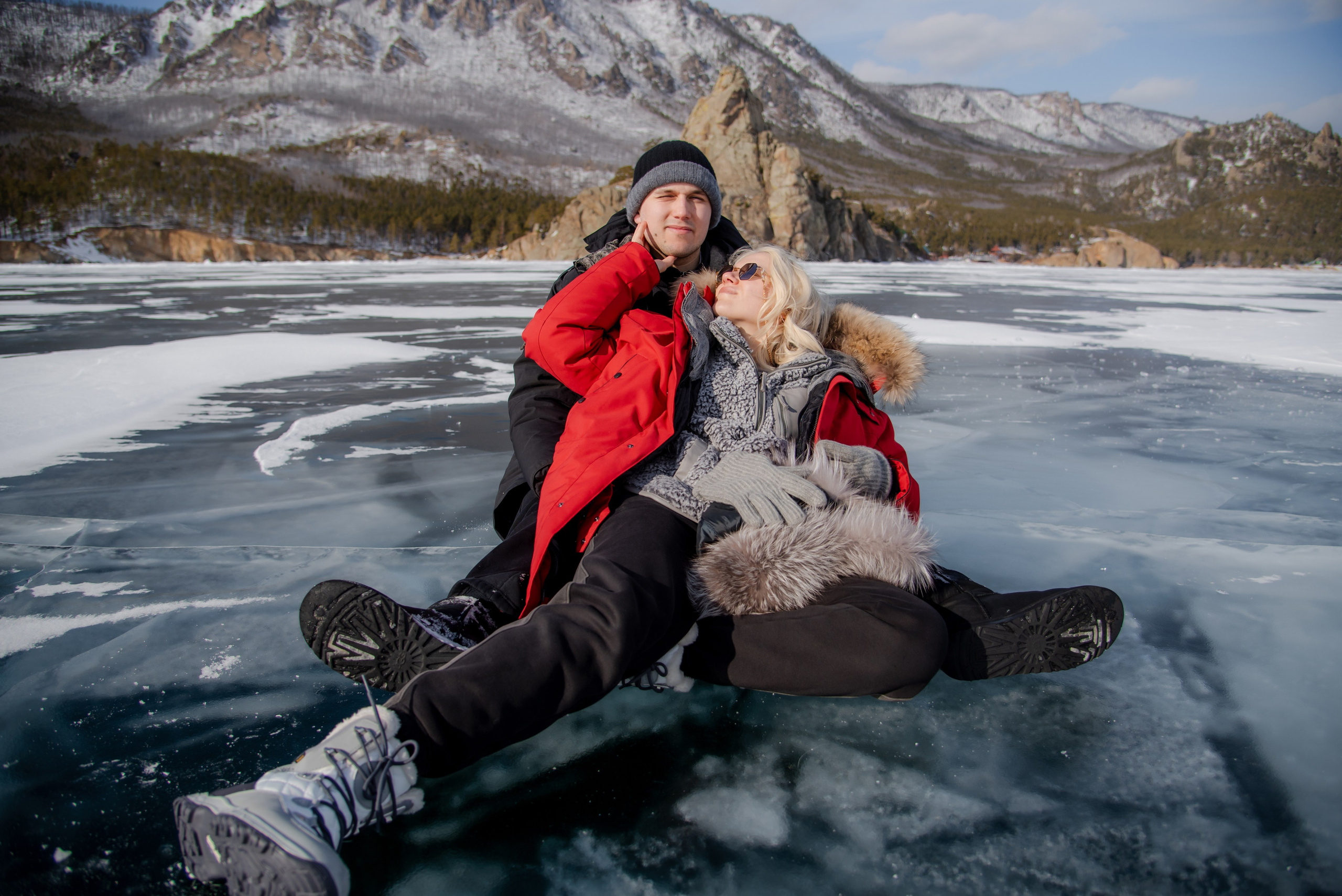 Большое Голоустное. Байкал. Занимаюсь профессиональной фотографией и живу рядом с Байкалом. Работаю в разных жанрах