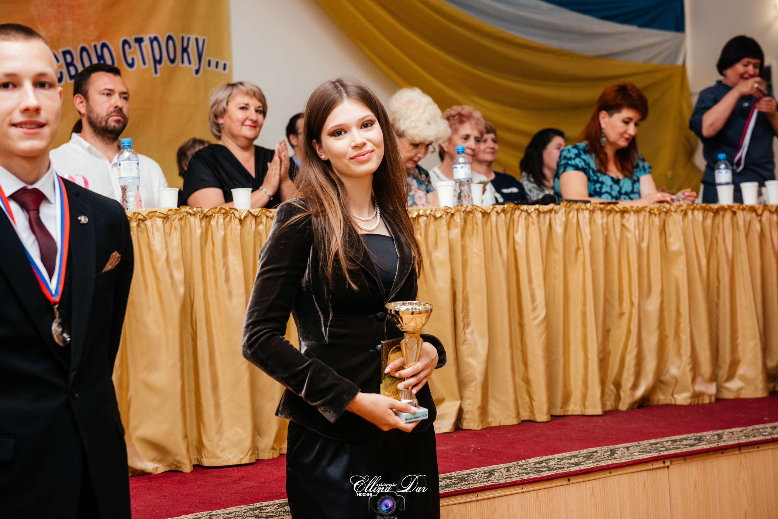 Вручение аттестатов. Фотограф Эллина Дар г. Улан-Удэ