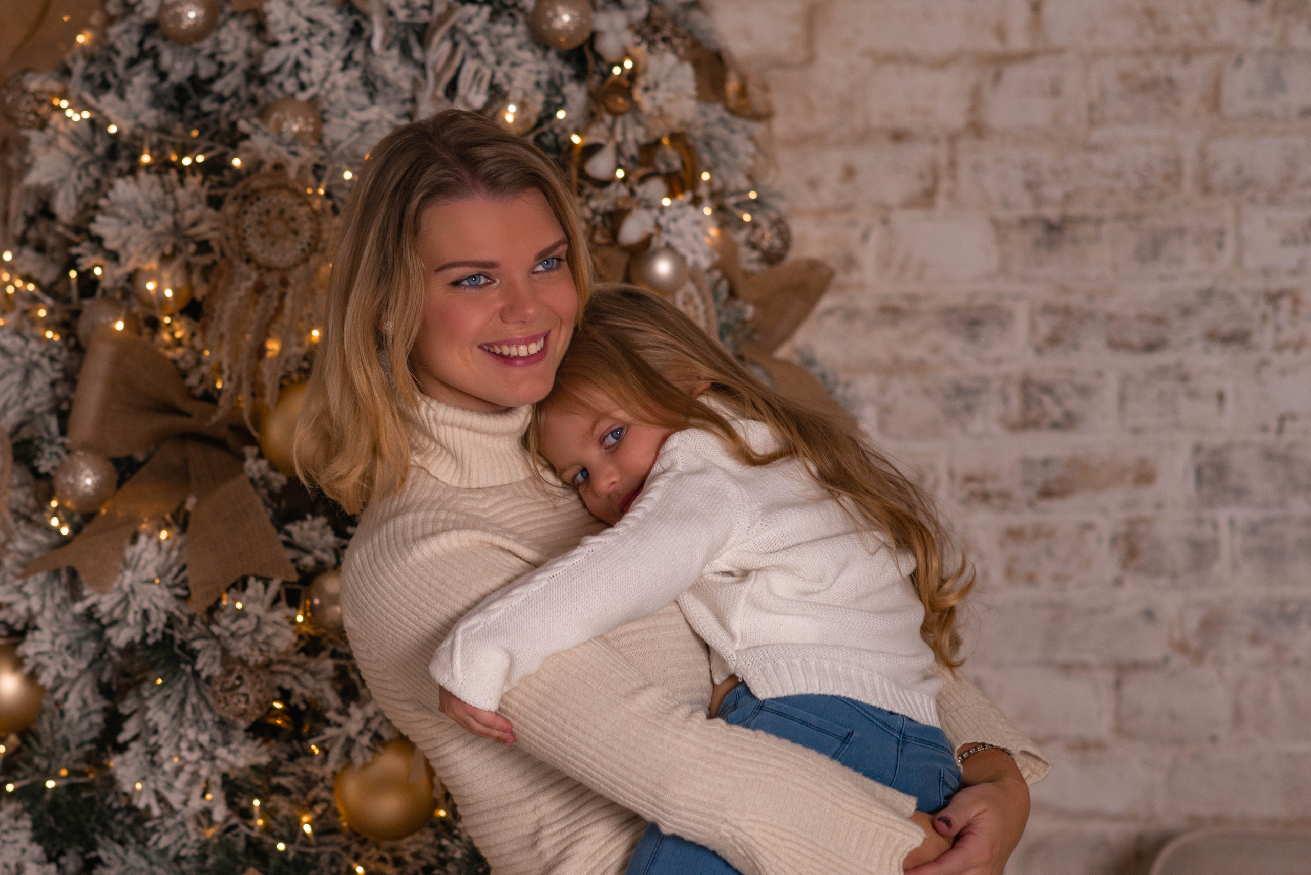 Вечерняя новогодняя фотосессия в студии. Семейный и свадебный фотограф в Абакане Юлия Су