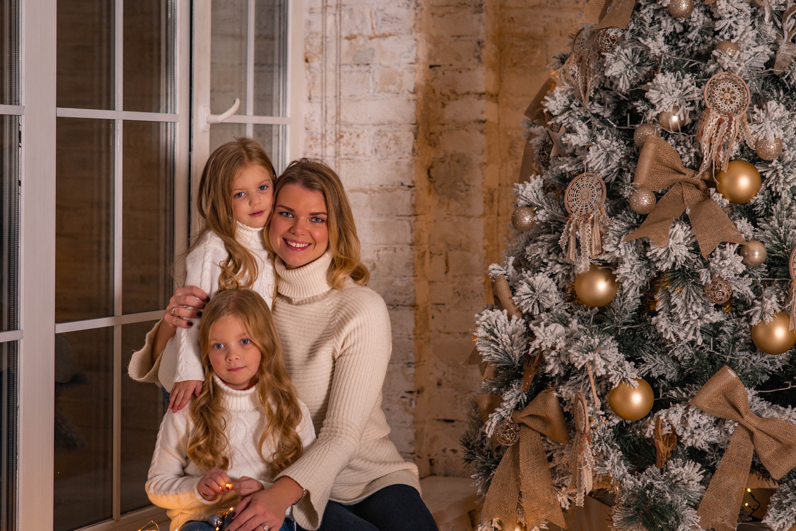 Вечерняя новогодняя фотосессия в студии. Семейный и свадебный фотограф в Абакане Юлия Су