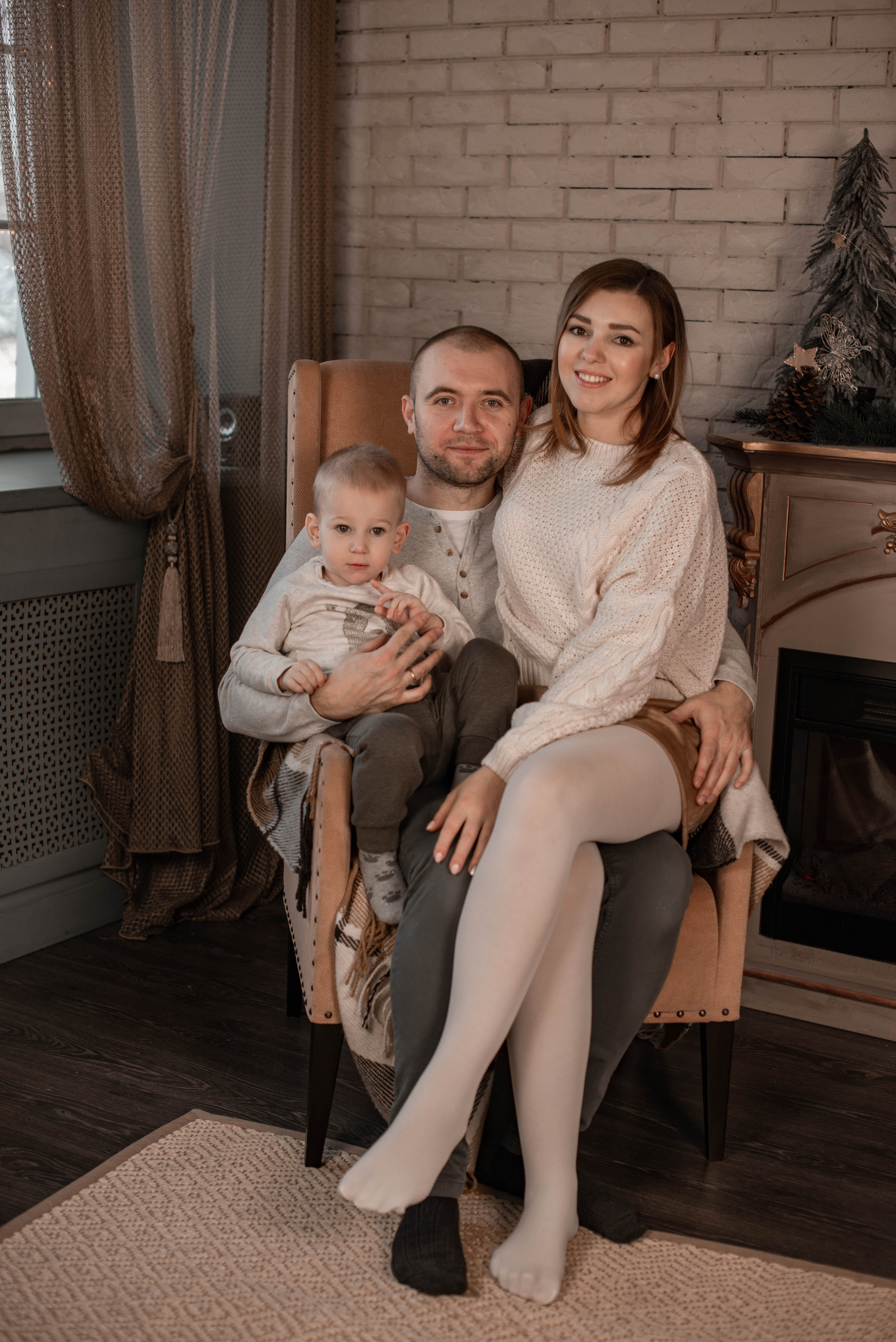 Даша с семьёй. Семейный и свадебный фотограф в Абакане Юлия Су