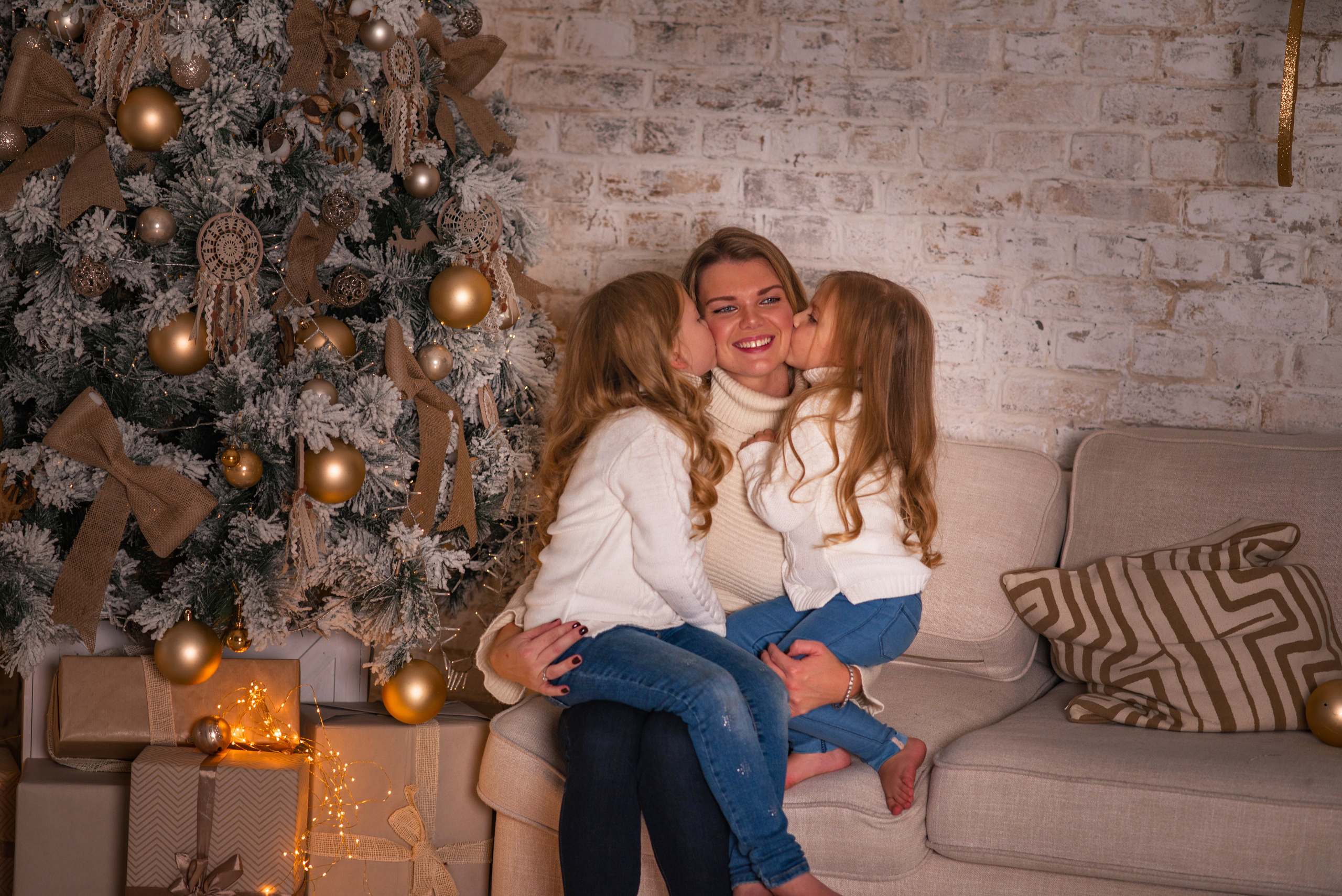 Вечерняя новогодняя фотосессия в студии. Семейный и свадебный фотограф в Абакане Юлия Су