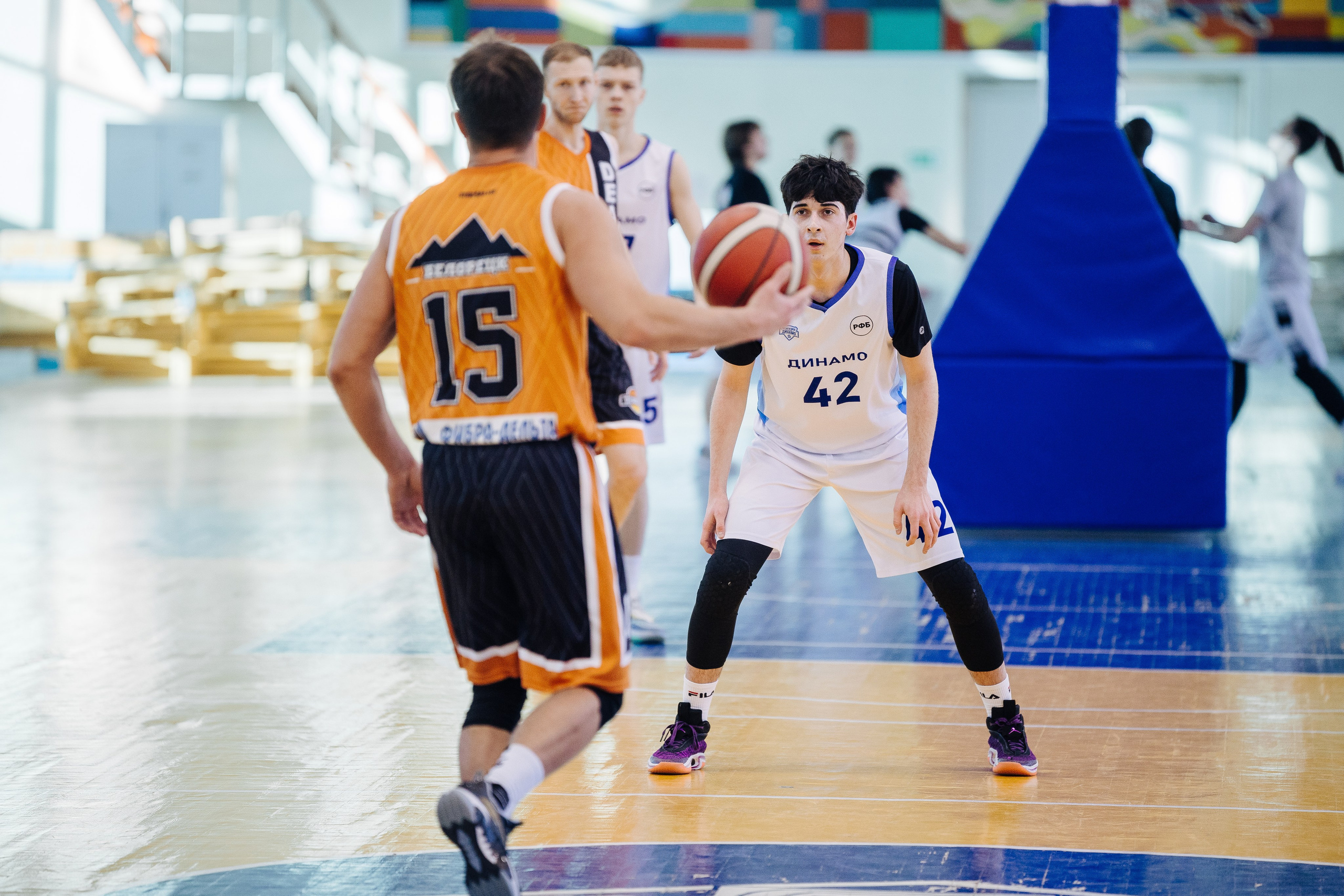 Любительский Чемпионат Магнитогорска по баскетболу // 09.02.25. Денис Прохоров Фотограф в г. Магнитогорск