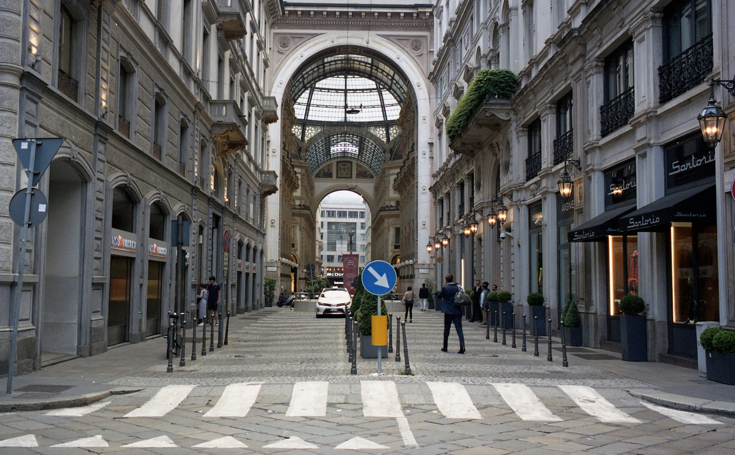 Милан, Италия. Елена Никитина. Фотохудожник. Пленочная фотография. Принты