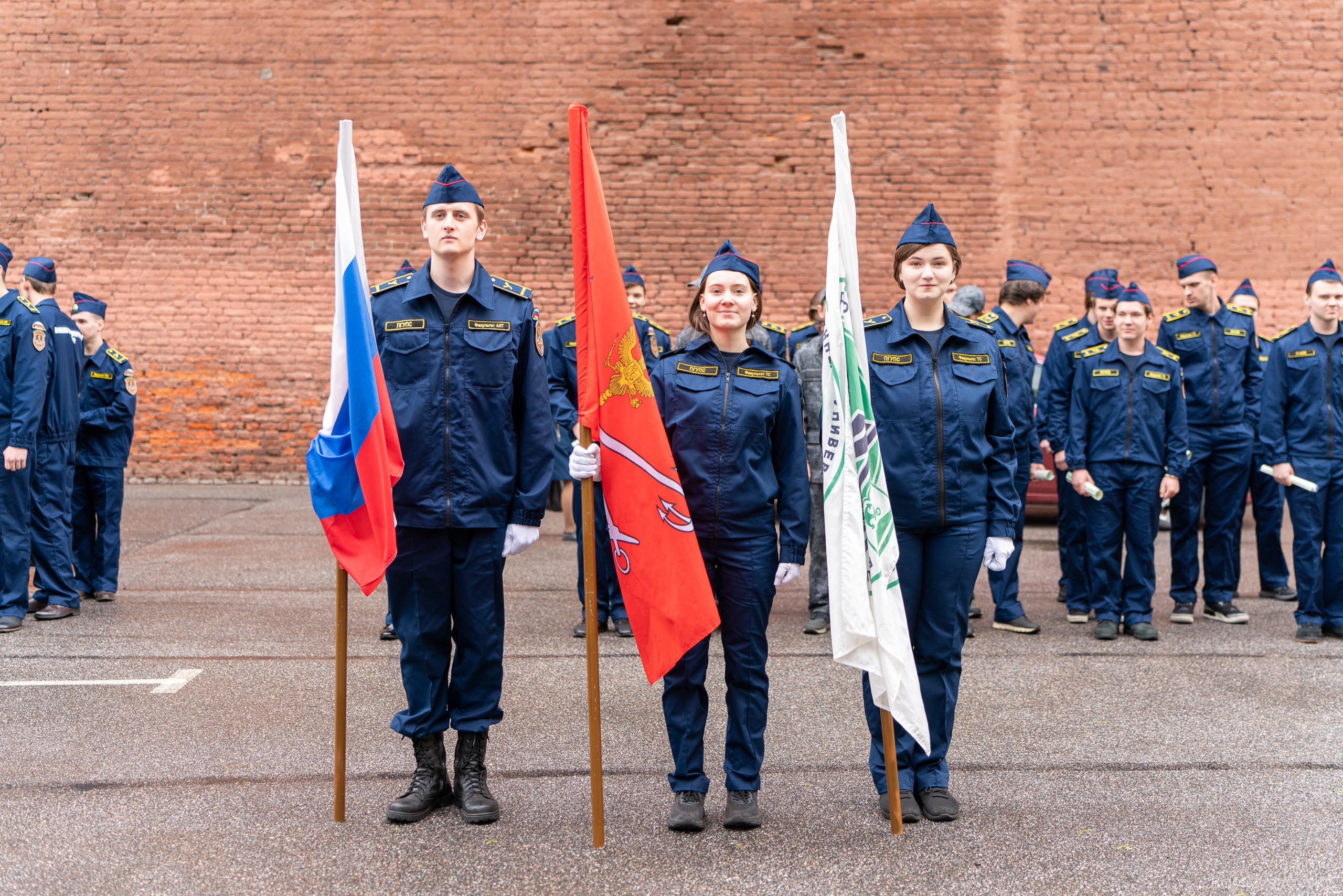 Торжественное закрытие курса военной подготовки. Фотограф Владимир Коровяковский