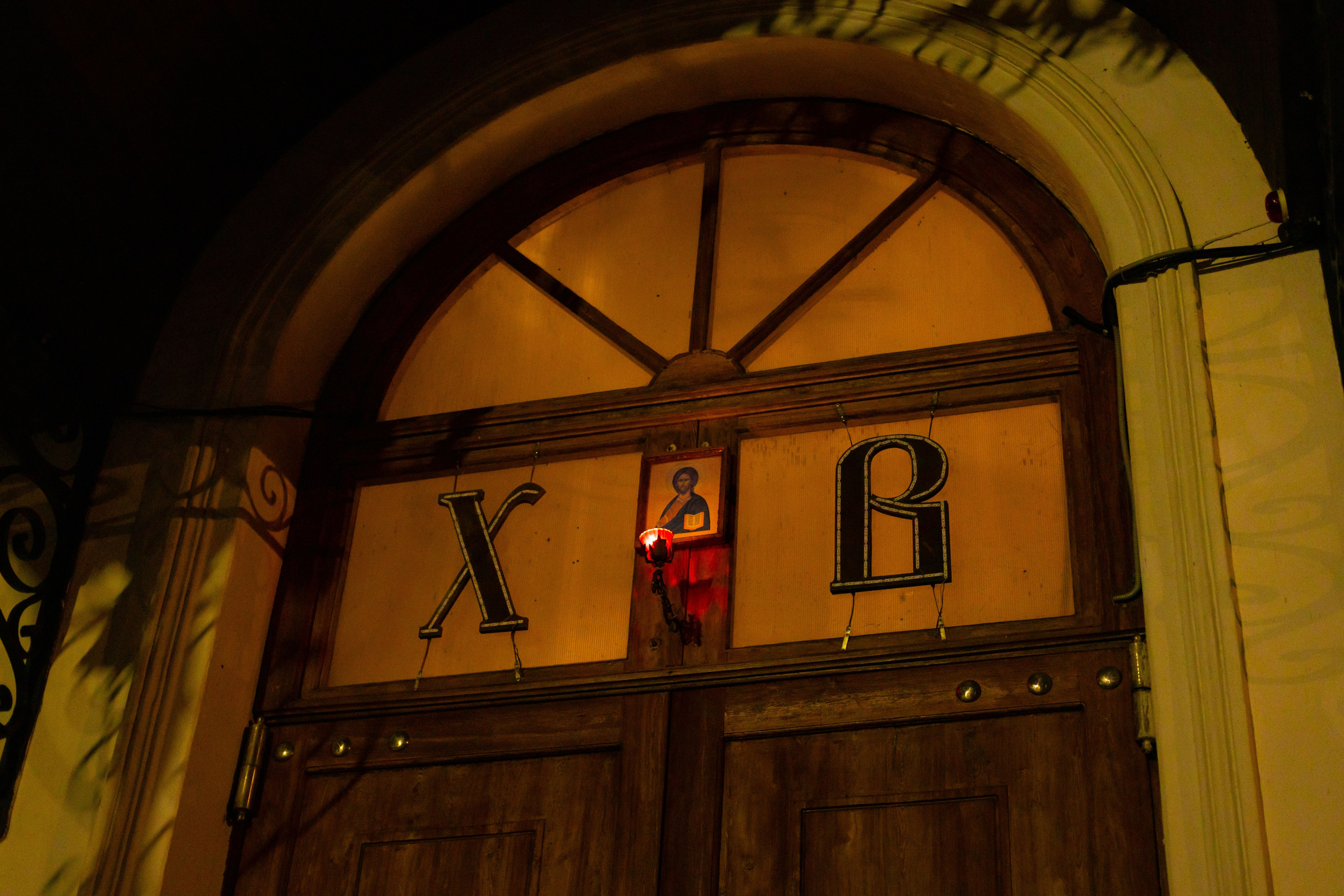 Пасха Воскресенский храм с Ашитково. Семейный и детский фотограф Анна Петракова