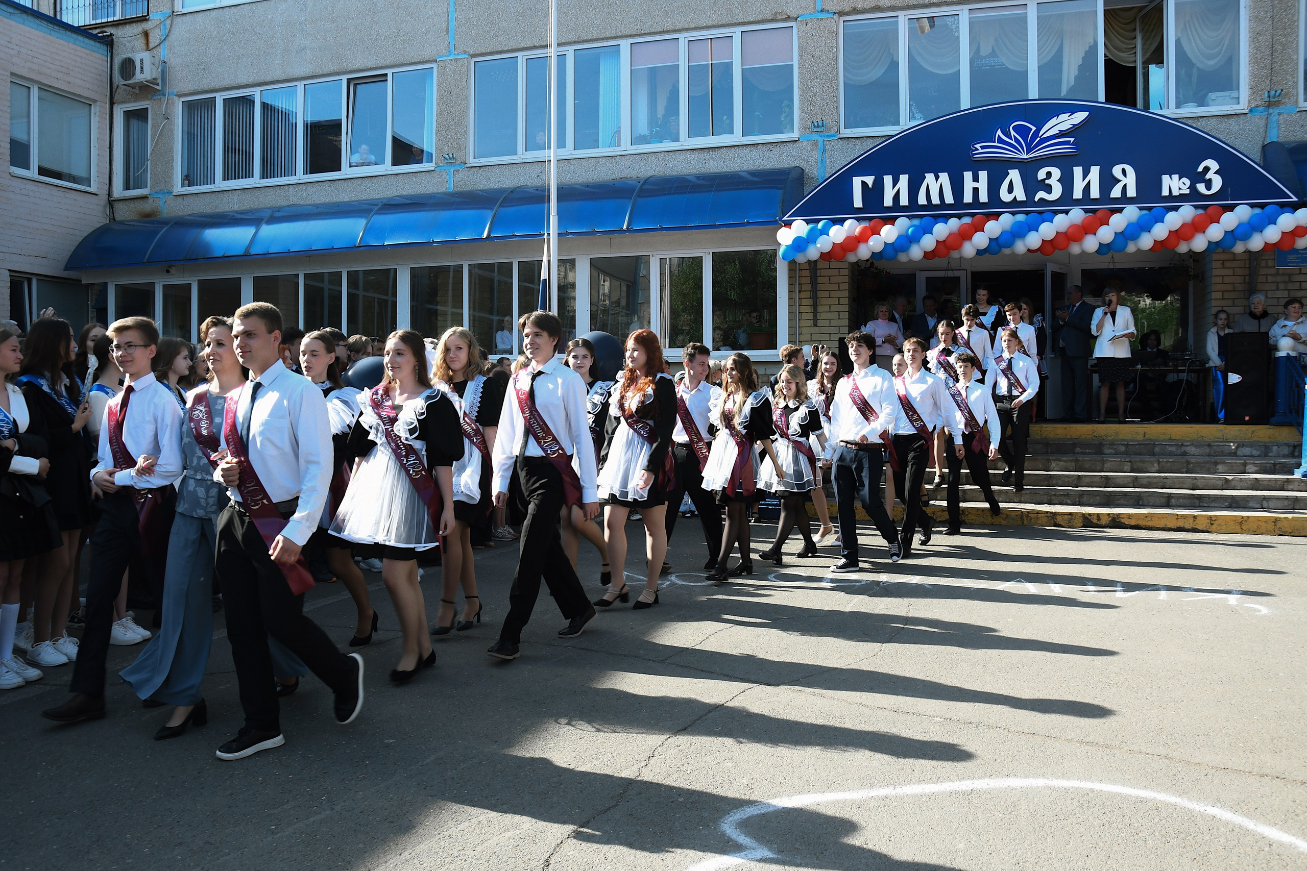 Линейка Гимназия Nº3. Фотограф Оренбург I Кристина Подольская