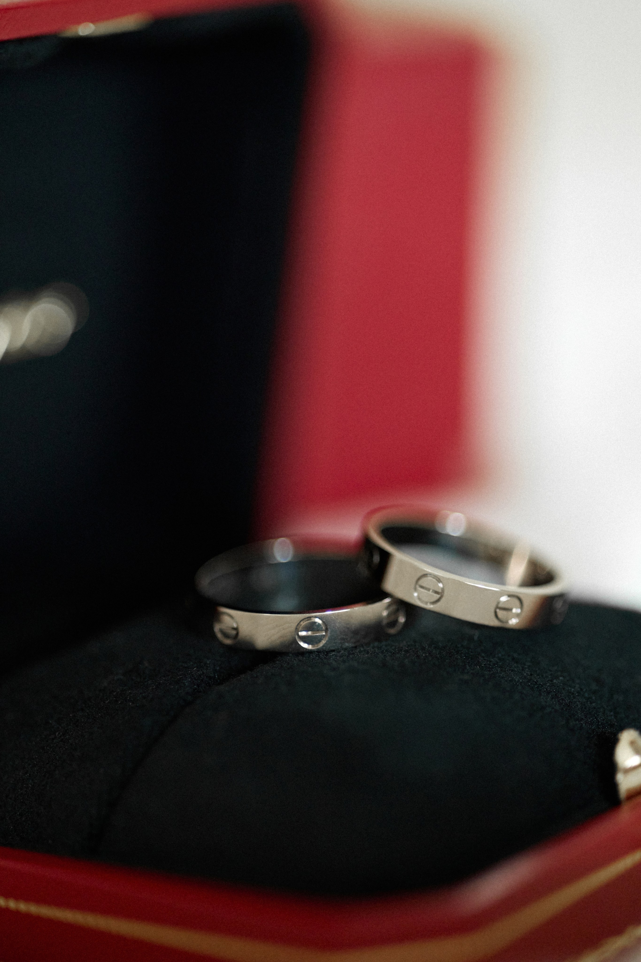 Свадебная фотосессия в отеле с видом на Исаакиевский собор. Сестры Карабаза. Фотографы и ретушеры в Москве и Санкт-Петербурге