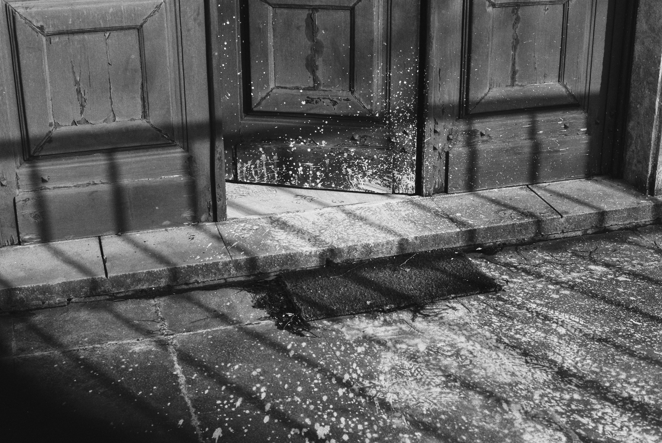 Fine art. Katya Zimina, film photographer based in Lisbon, Portugal