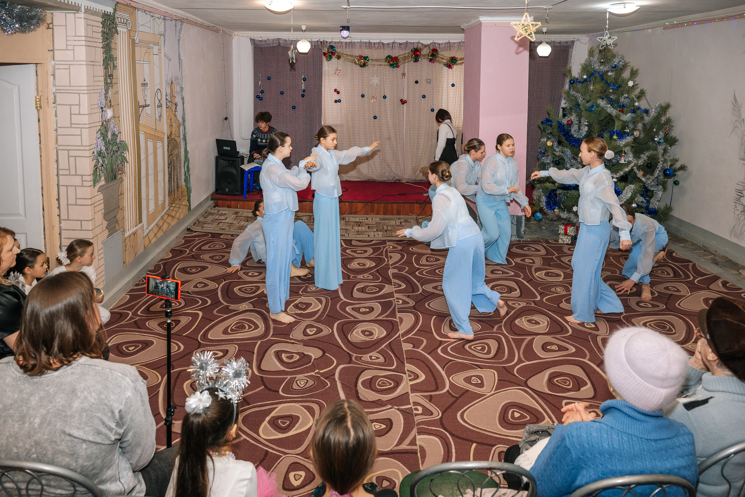 Новогодняя ёлка 2026. Семейный клуб «Открытый город»