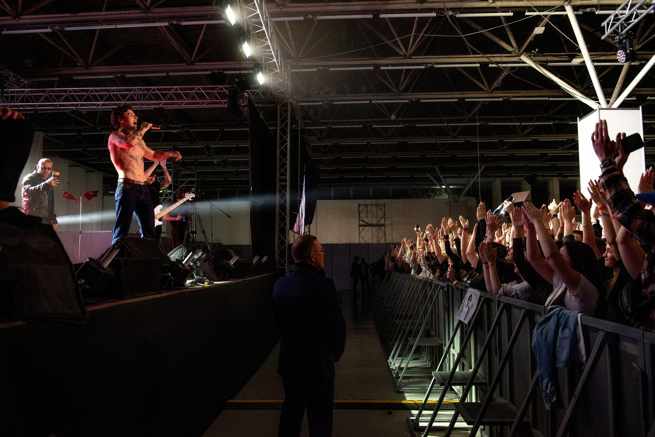 Концерт Хolidayboy. Школьный, фэшн фотограф в Тюмени и в России Ирина Королева