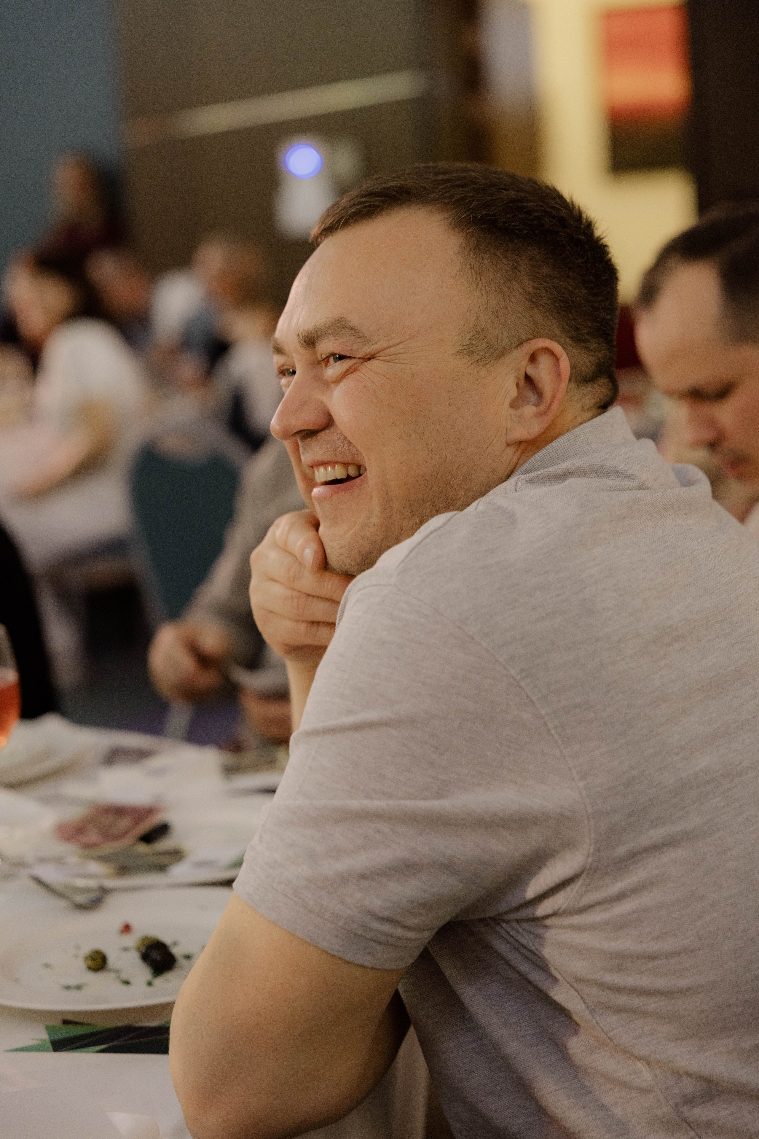 Конференция и ужи. Кормовит. Роза хутор. Фотограф Юсова Мария