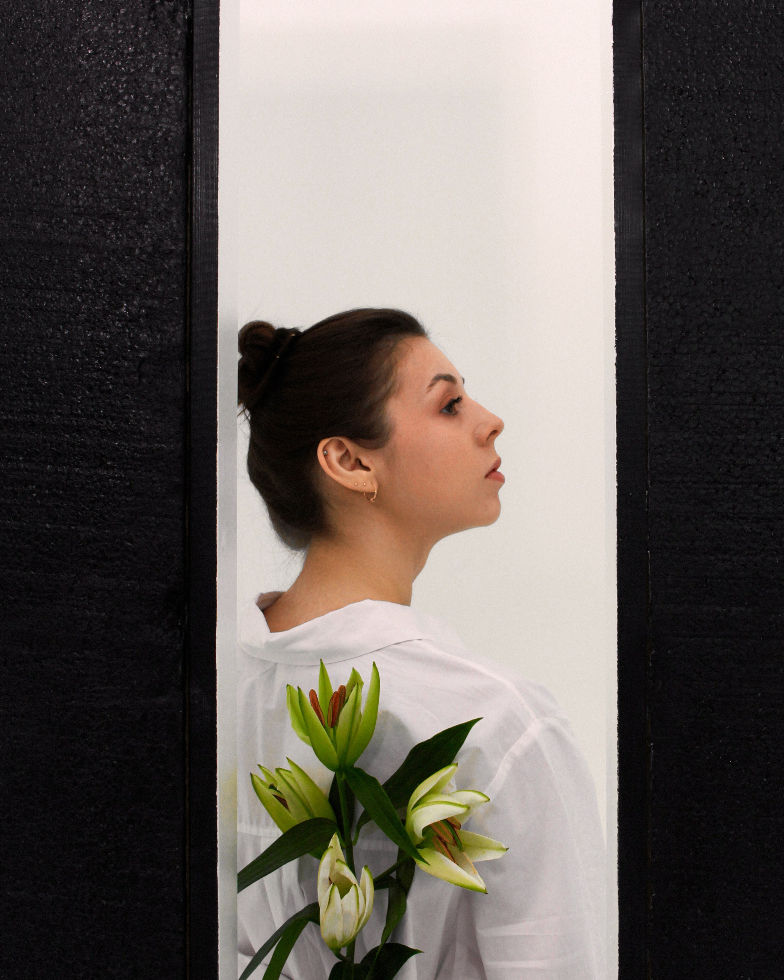 Ксения и цветы. Фотограф из Первоуральска Роман Заиченко