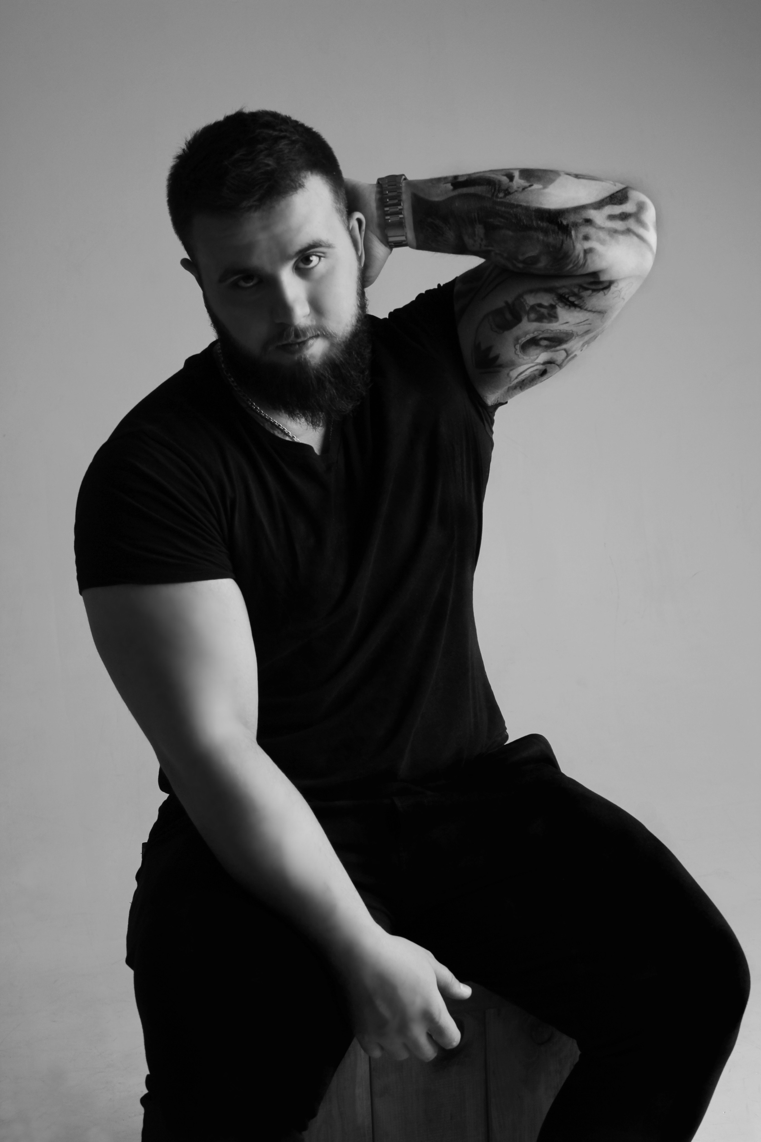 Мужская фотосессия в студии. Булат. Свадебный и репортажный фотограф в Уфе| Осетрова Ольга