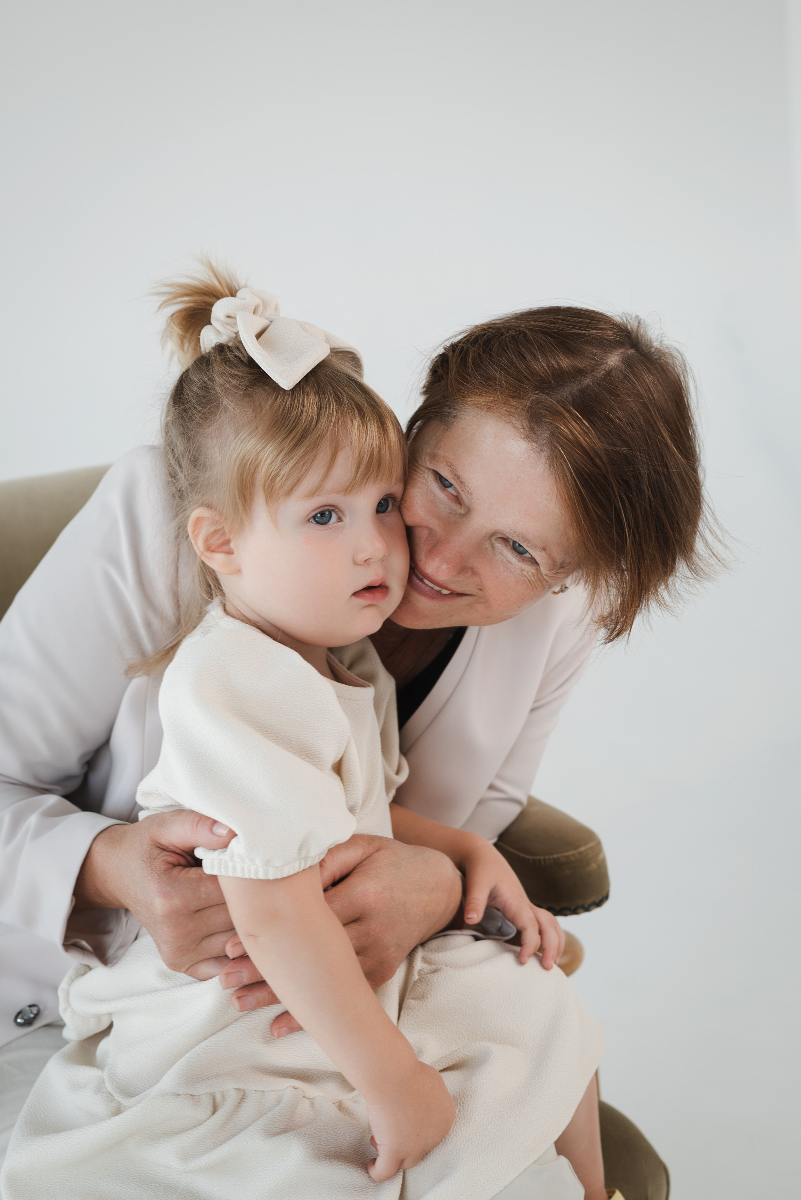 Семейная фотосессия минимализм. Фотограф в Воронеже. Портреты, контент, семейные сьемки