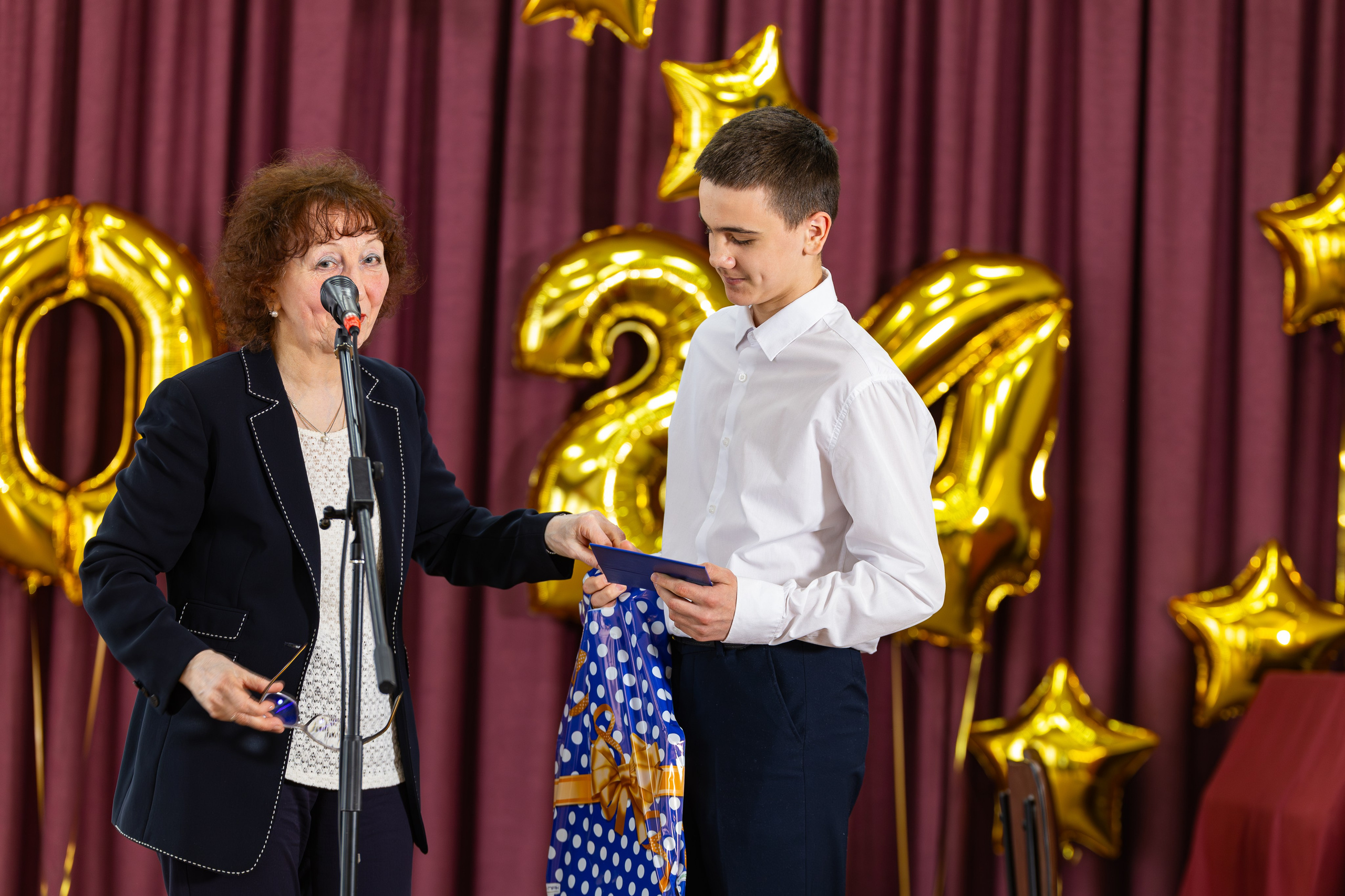 Выпускной музыкальная школа № 8. Фотограф Александр Поздняков  Новосибирск