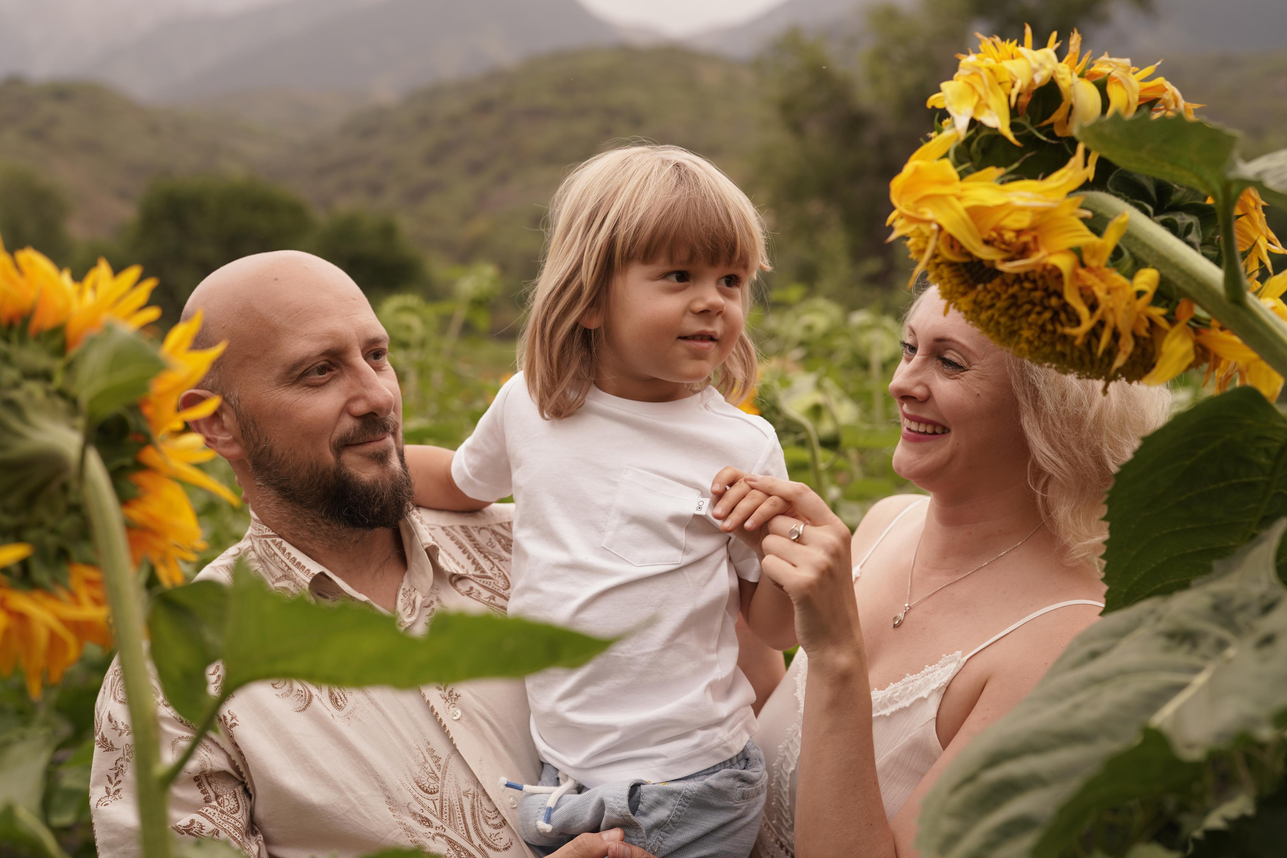 Дима, Маша и Мишутка. Фотограф Алматы, курс по Фотографии в Алматы. Дмитриева Наталья