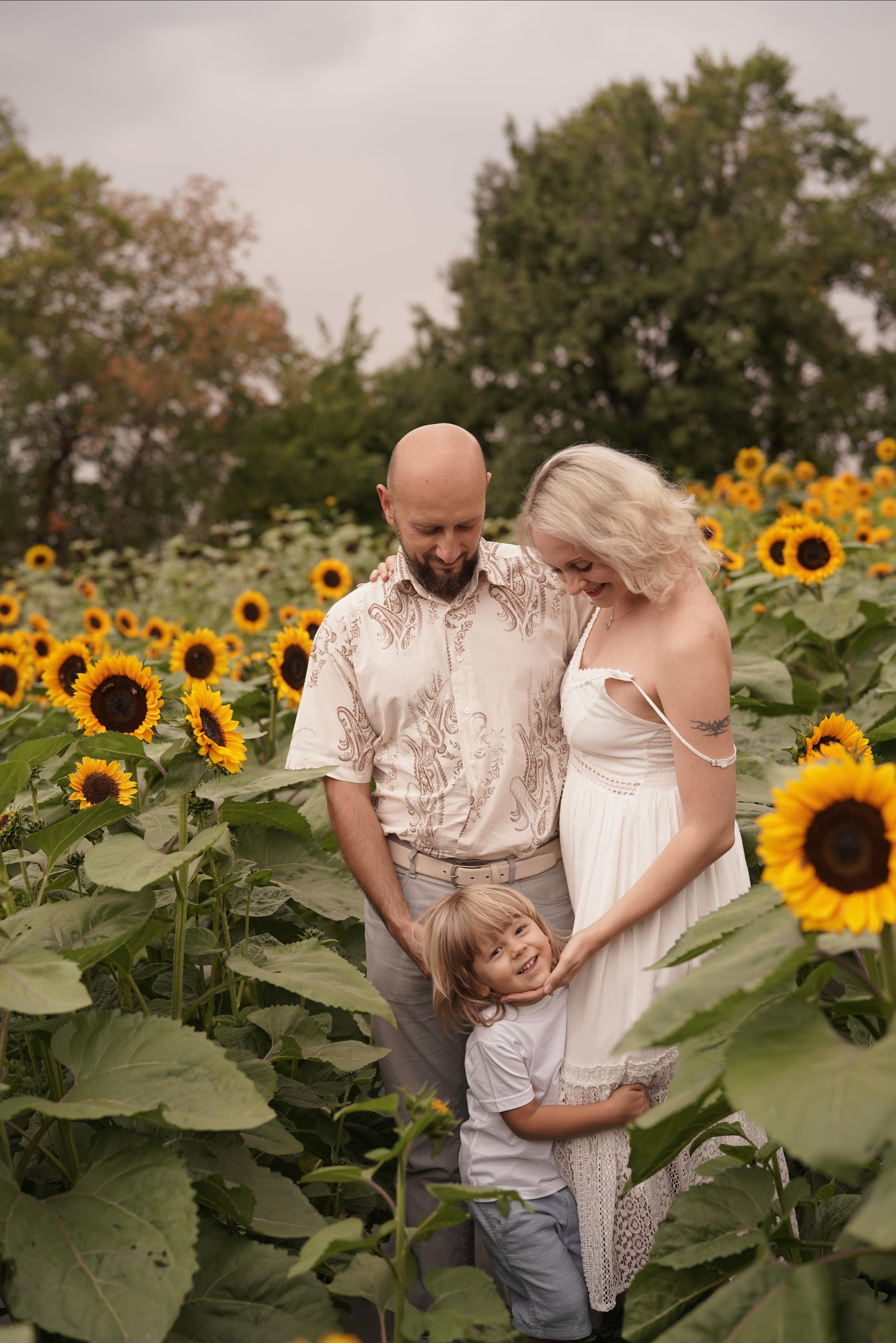 Дима, Маша и Мишутка. Фотограф Алматы, курс по Фотографии в Алматы. Дмитриева Наталья