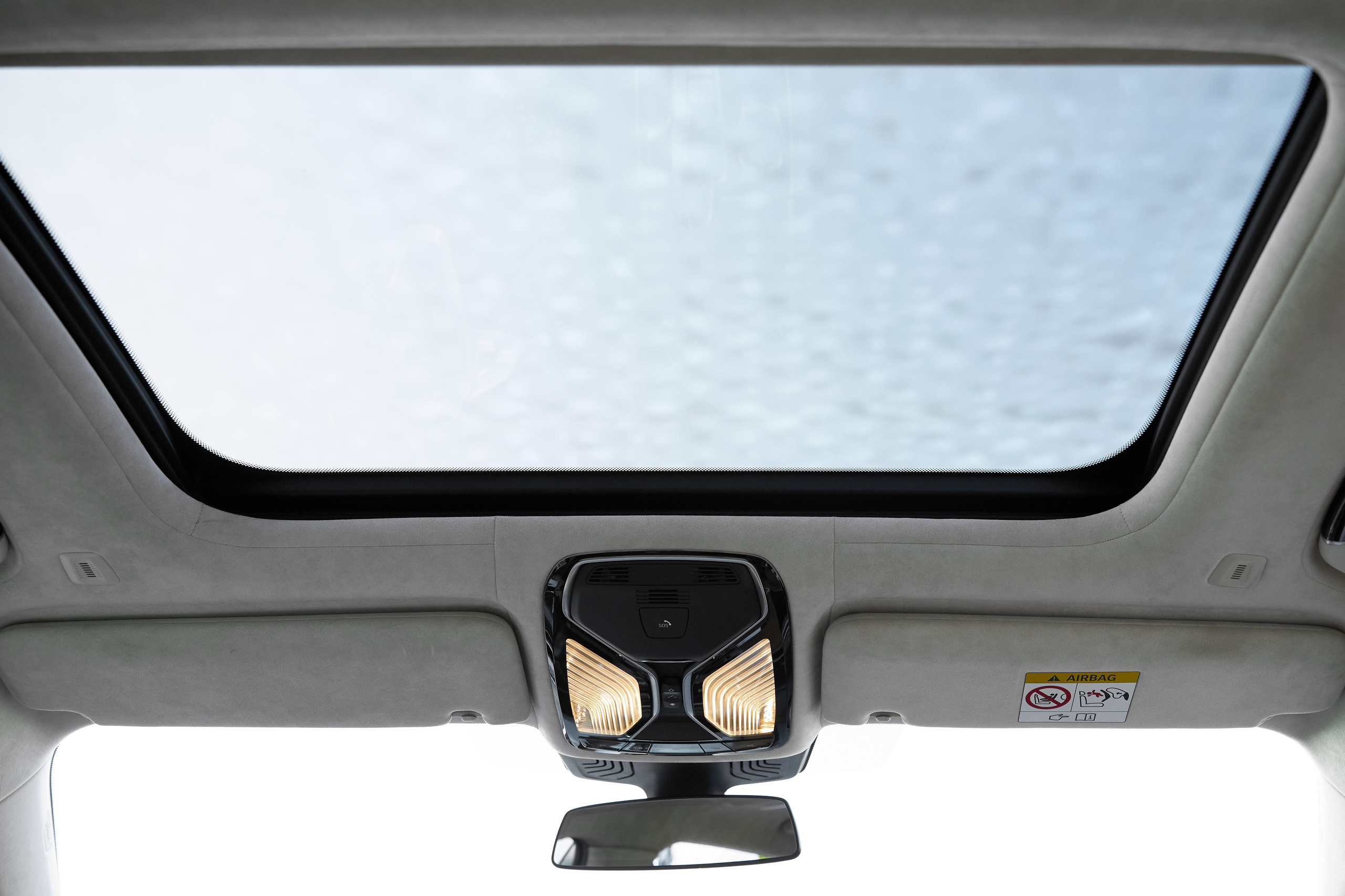 BMW 7 Edrive (auto.ru)