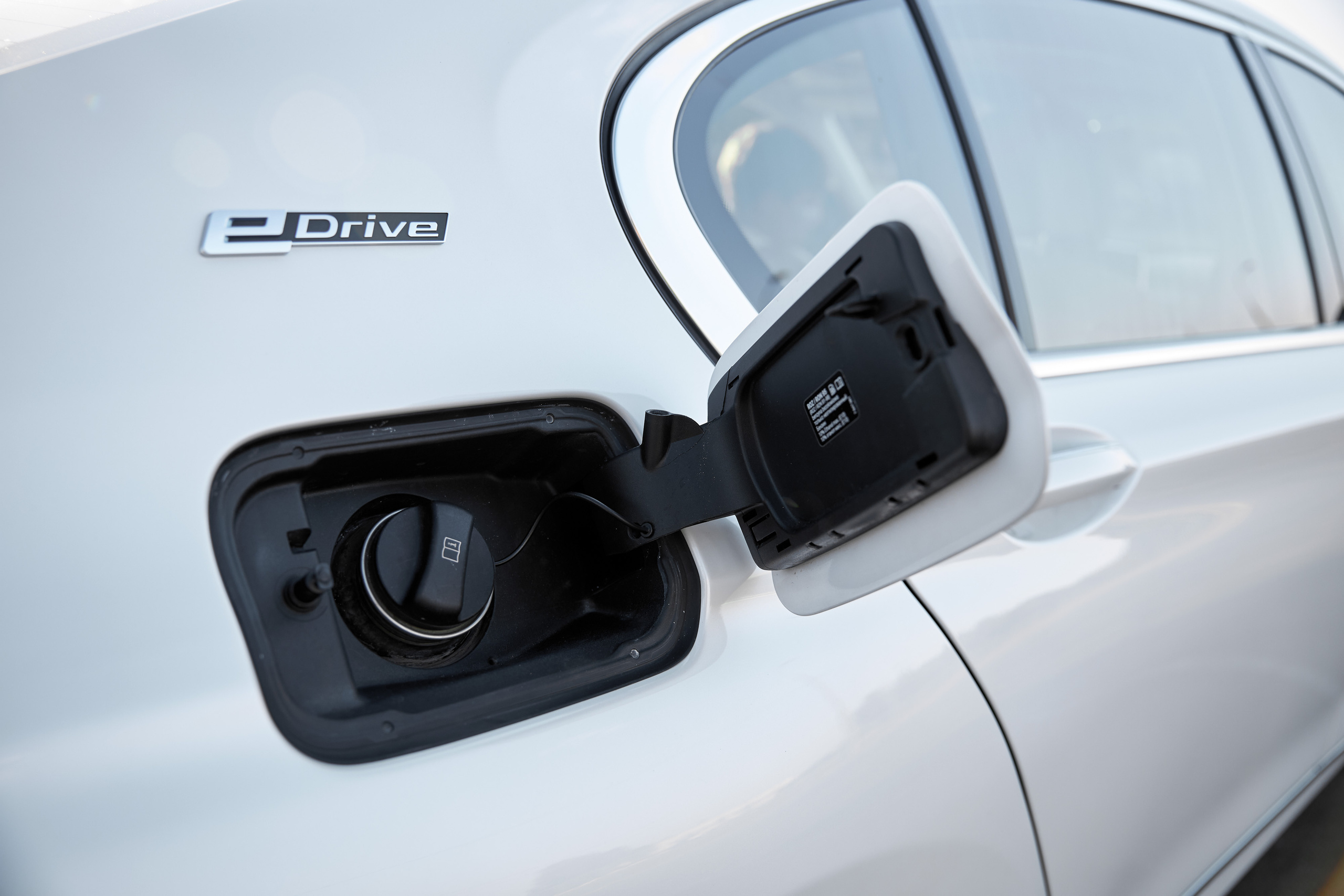 BMW 7 Edrive (auto.ru)