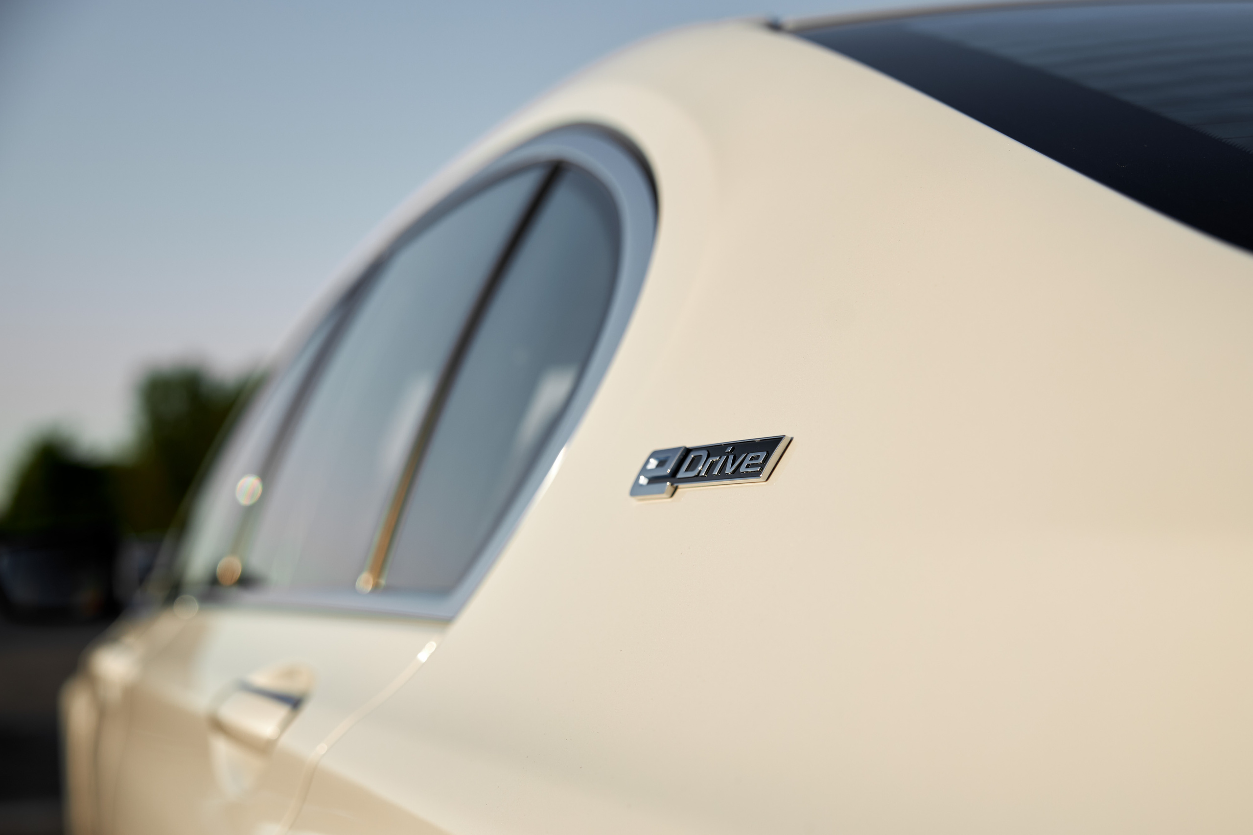 BMW 7 Edrive (auto.ru)