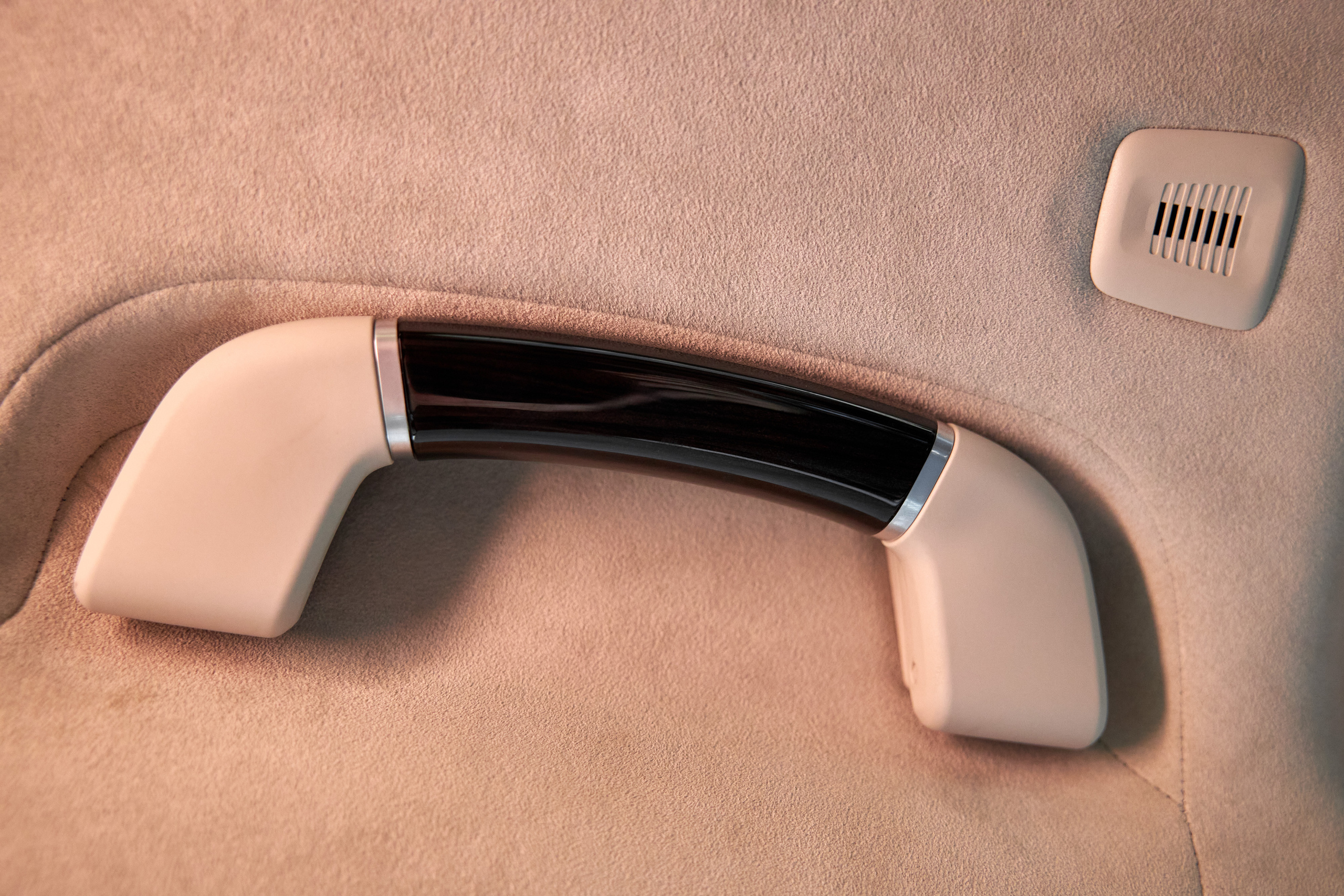 BMW 7 Edrive (auto.ru)