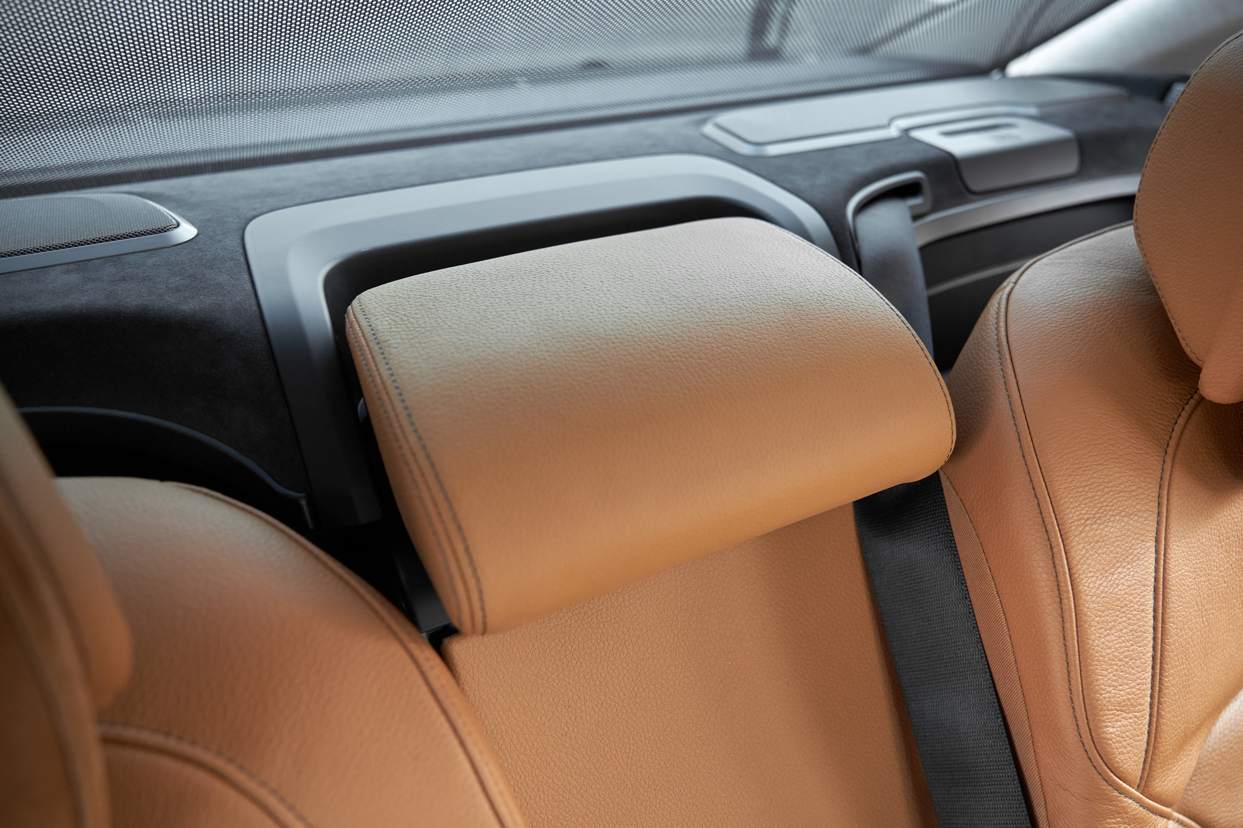 BMW 7 Edrive (auto.ru)