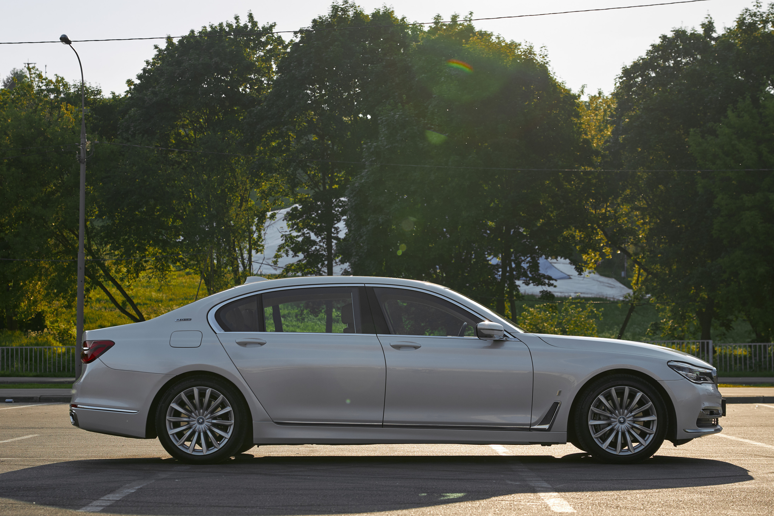 BMW 7 Edrive (auto.ru)