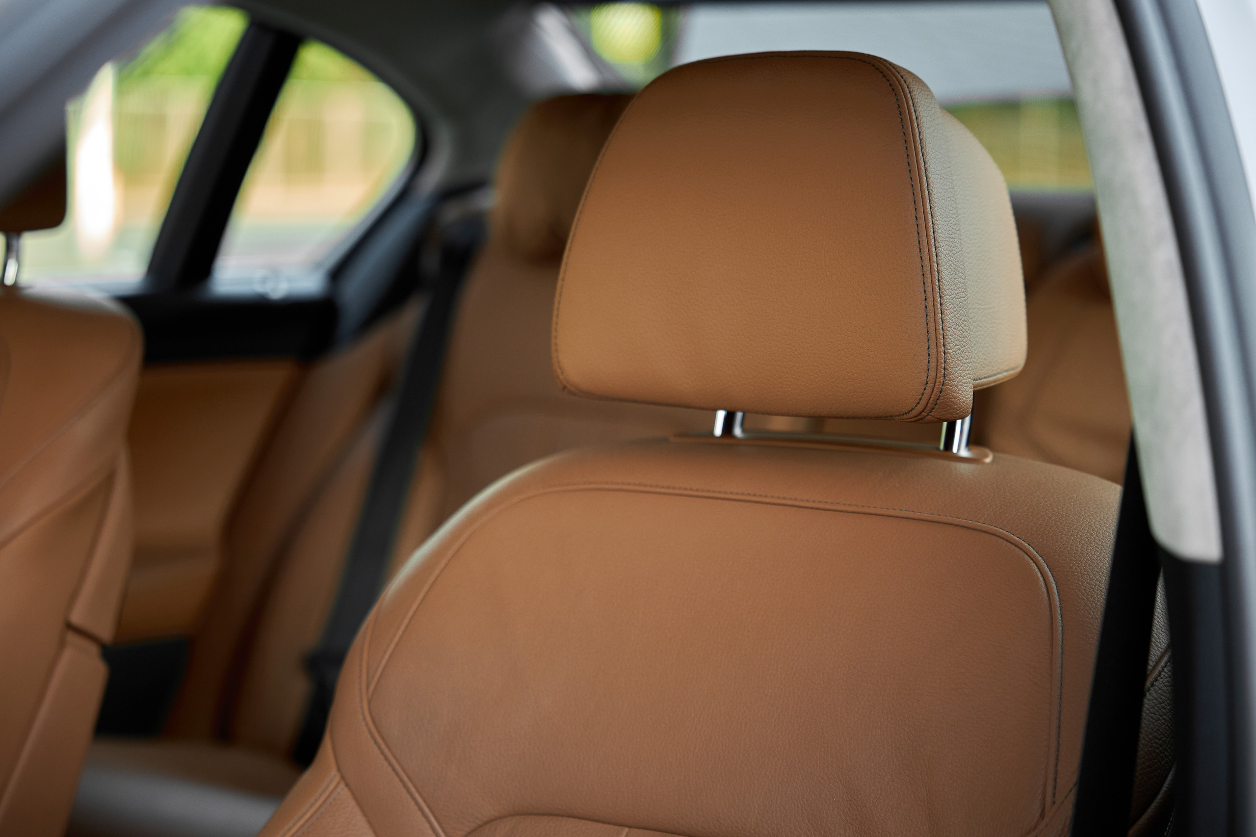 BMW 7 Edrive (auto.ru)