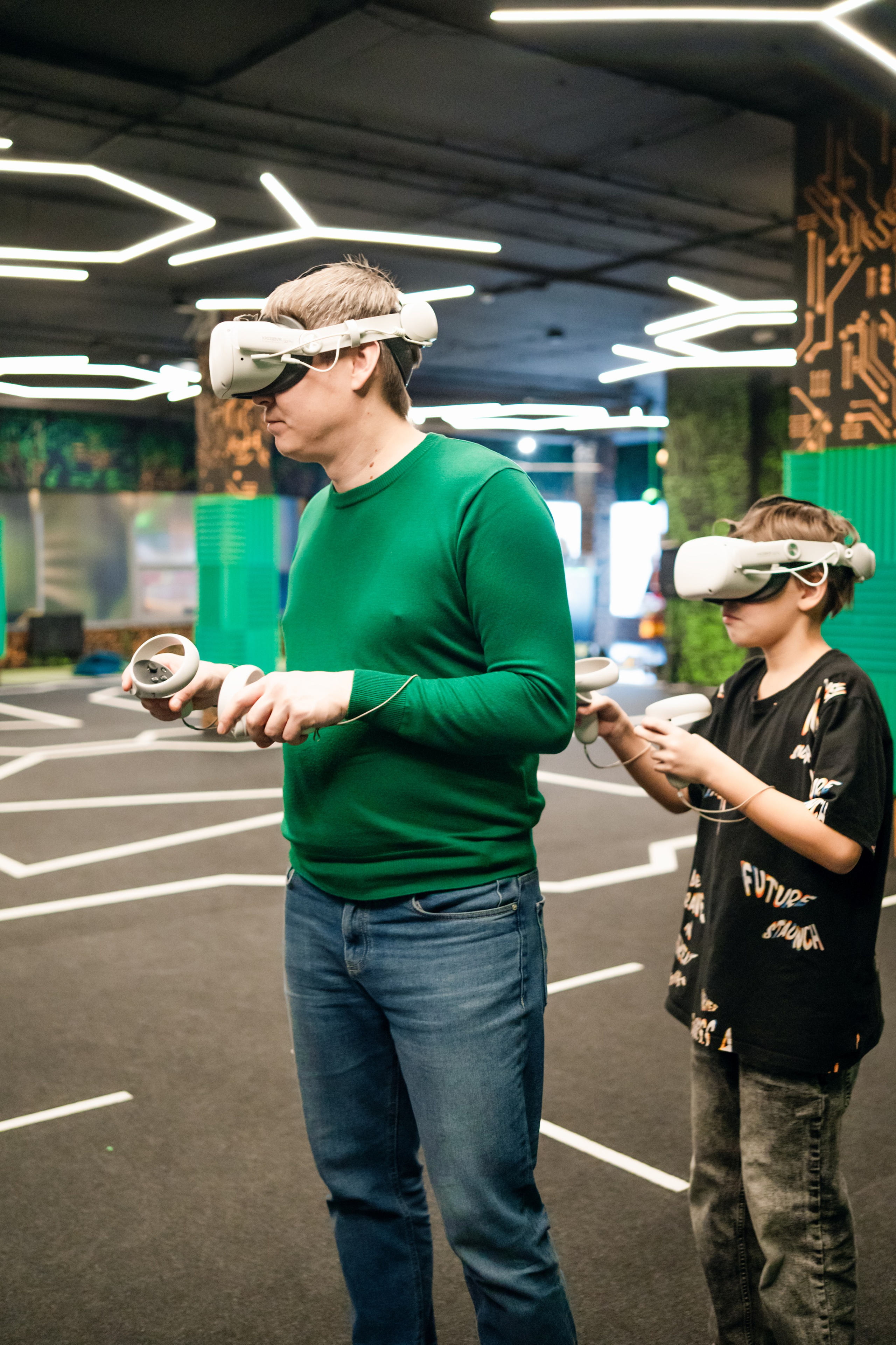 VR (November-December 2024). Felixtones