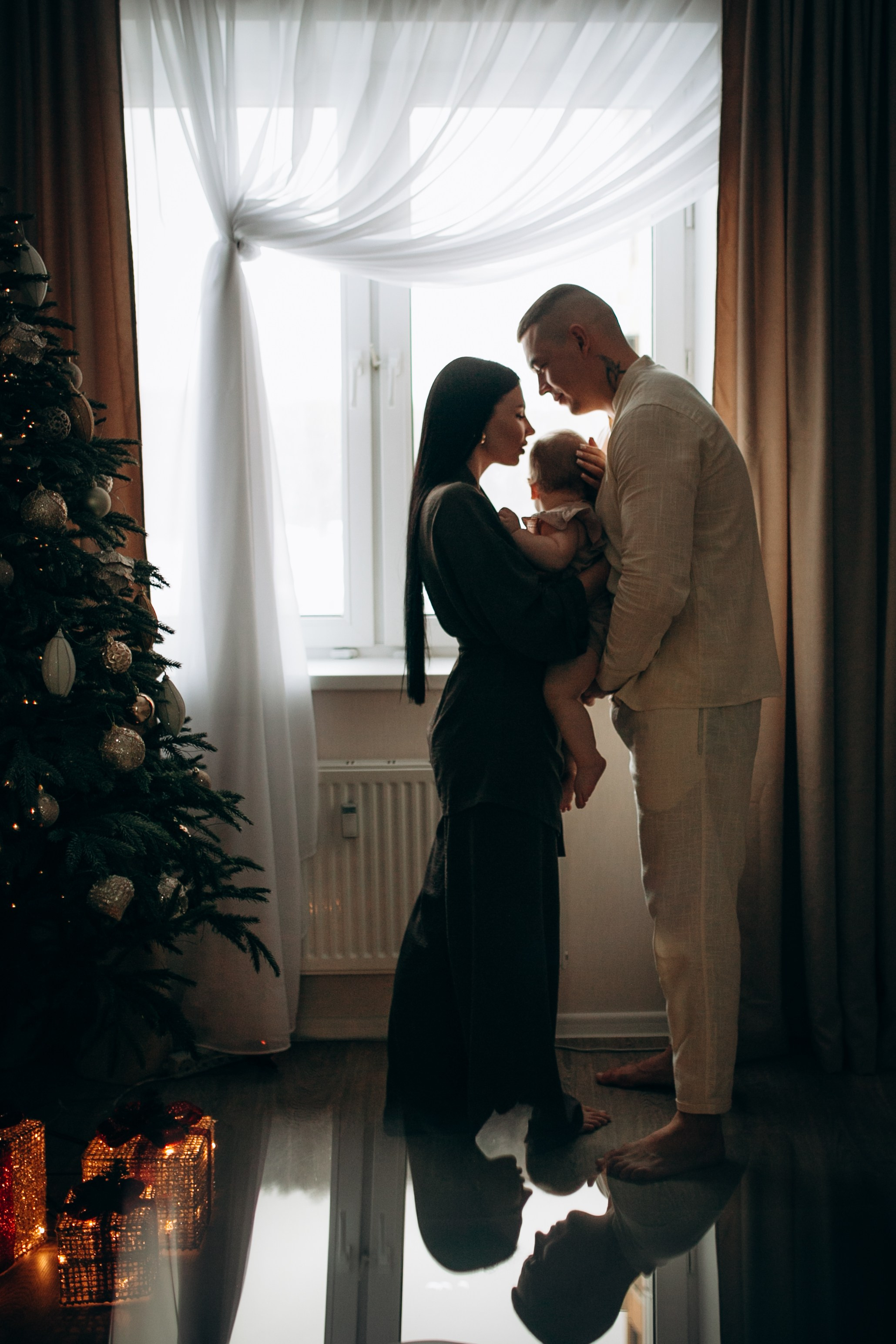 Денис, Юля и крошка Варвара. Семейный фотограф в Москве и Люберцах Юлия Гуськова