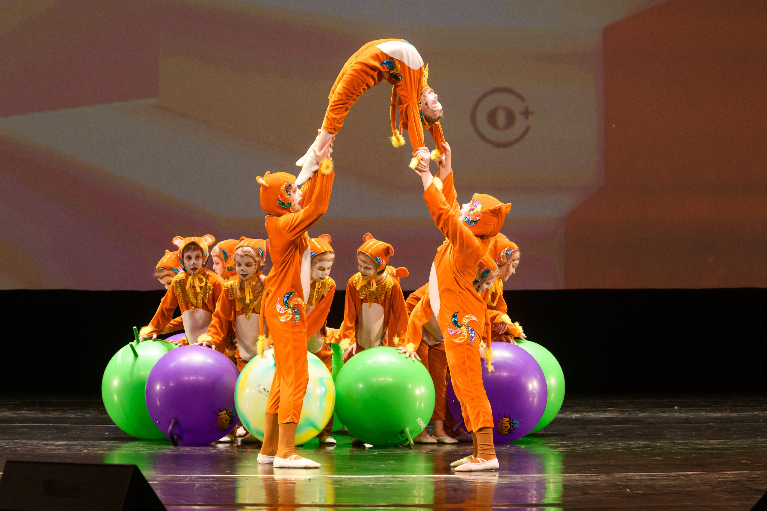 23 апреля, часть 1, БКЗ Октябрьский, г. Санкт-Петербург. Золотое яблочко