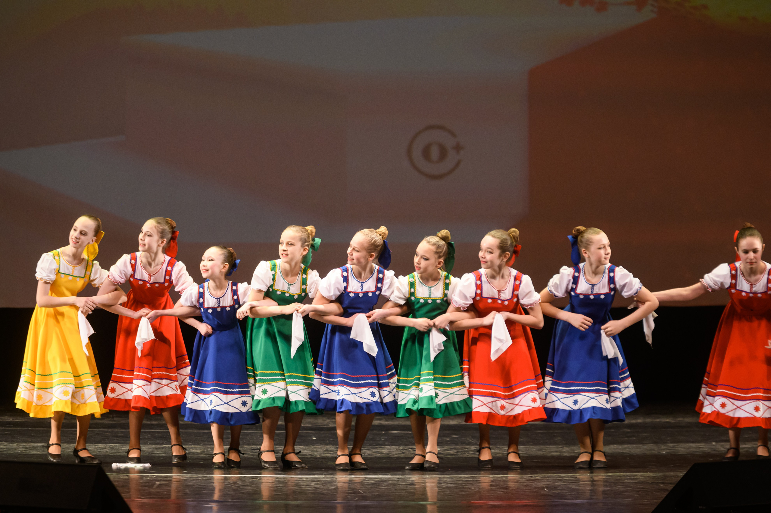 23 апреля, часть 1, БКЗ Октябрьский, г. Санкт-Петербург. Золотое яблочко