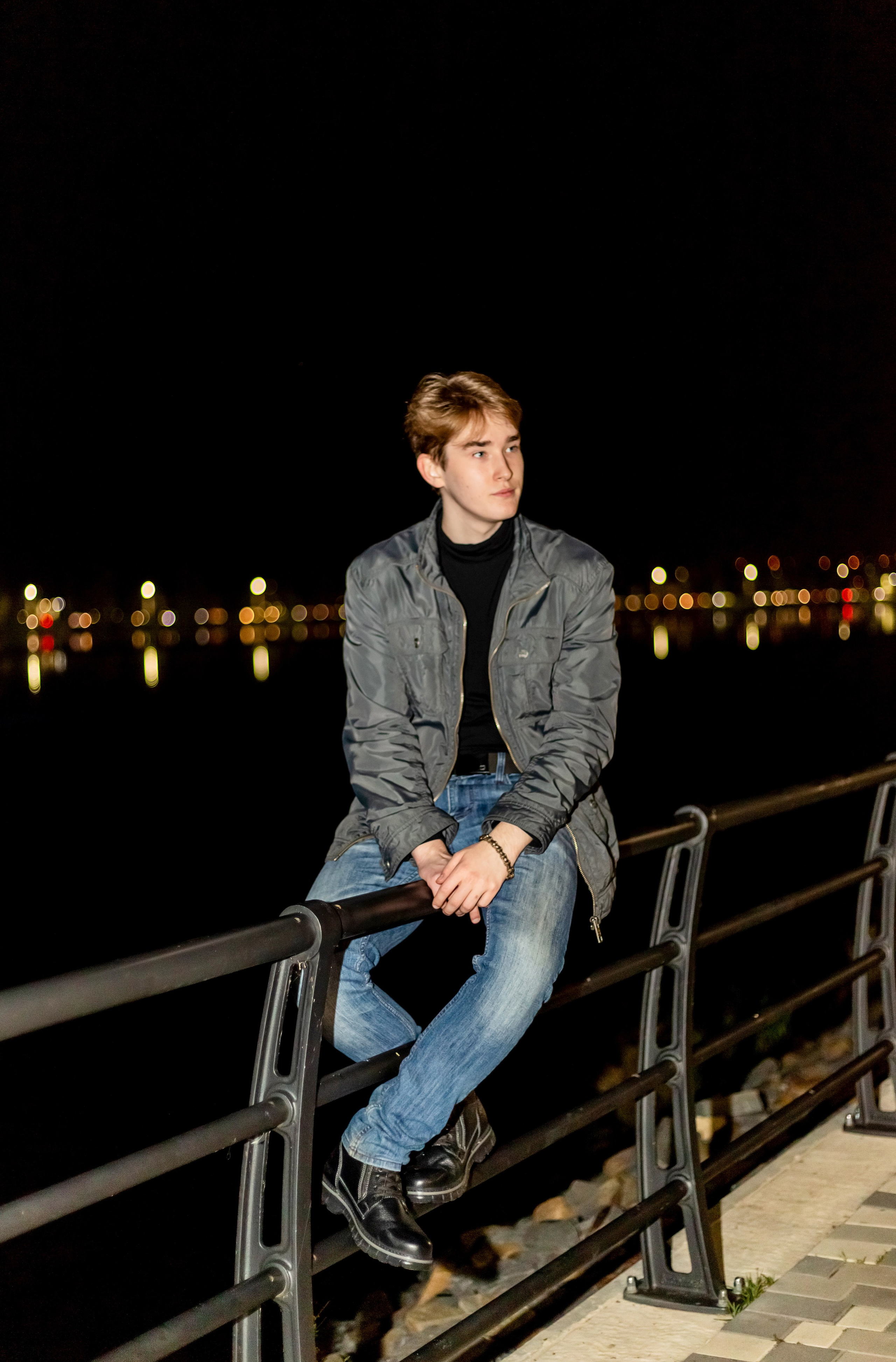 Прогулки по ночному городу. Выпускные альбомы Воронеж от Веры Соколовой