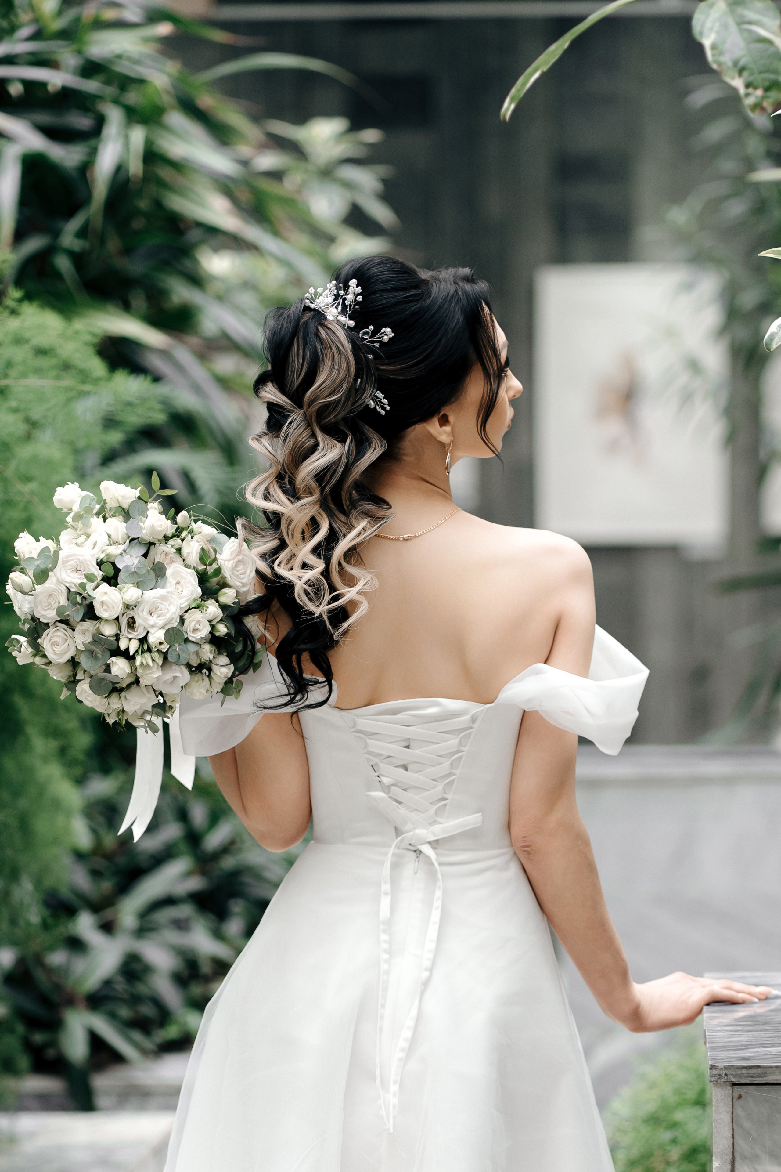 свадебная фотосессия в Городской библиотеке 