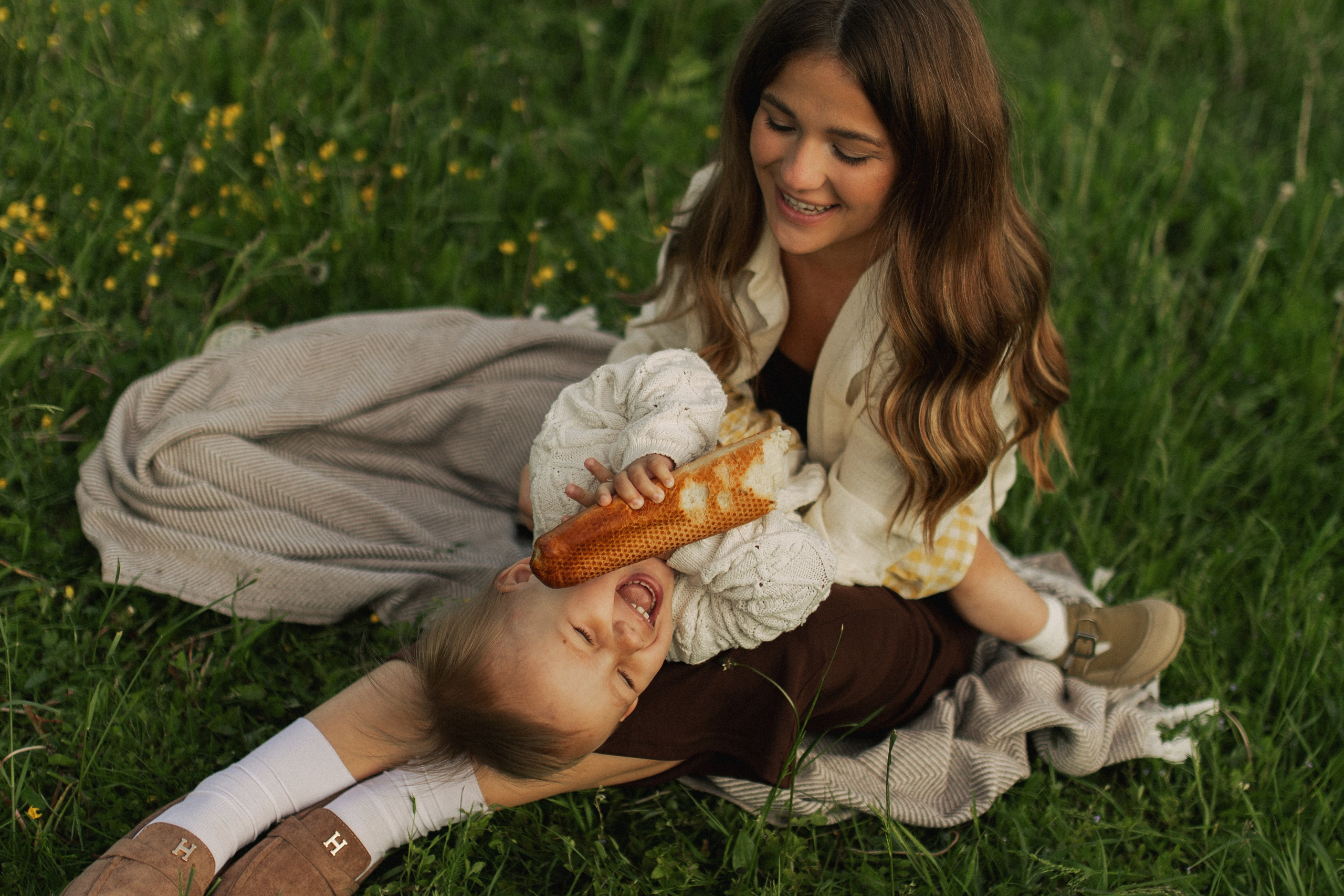 Лола и Софи. Главная