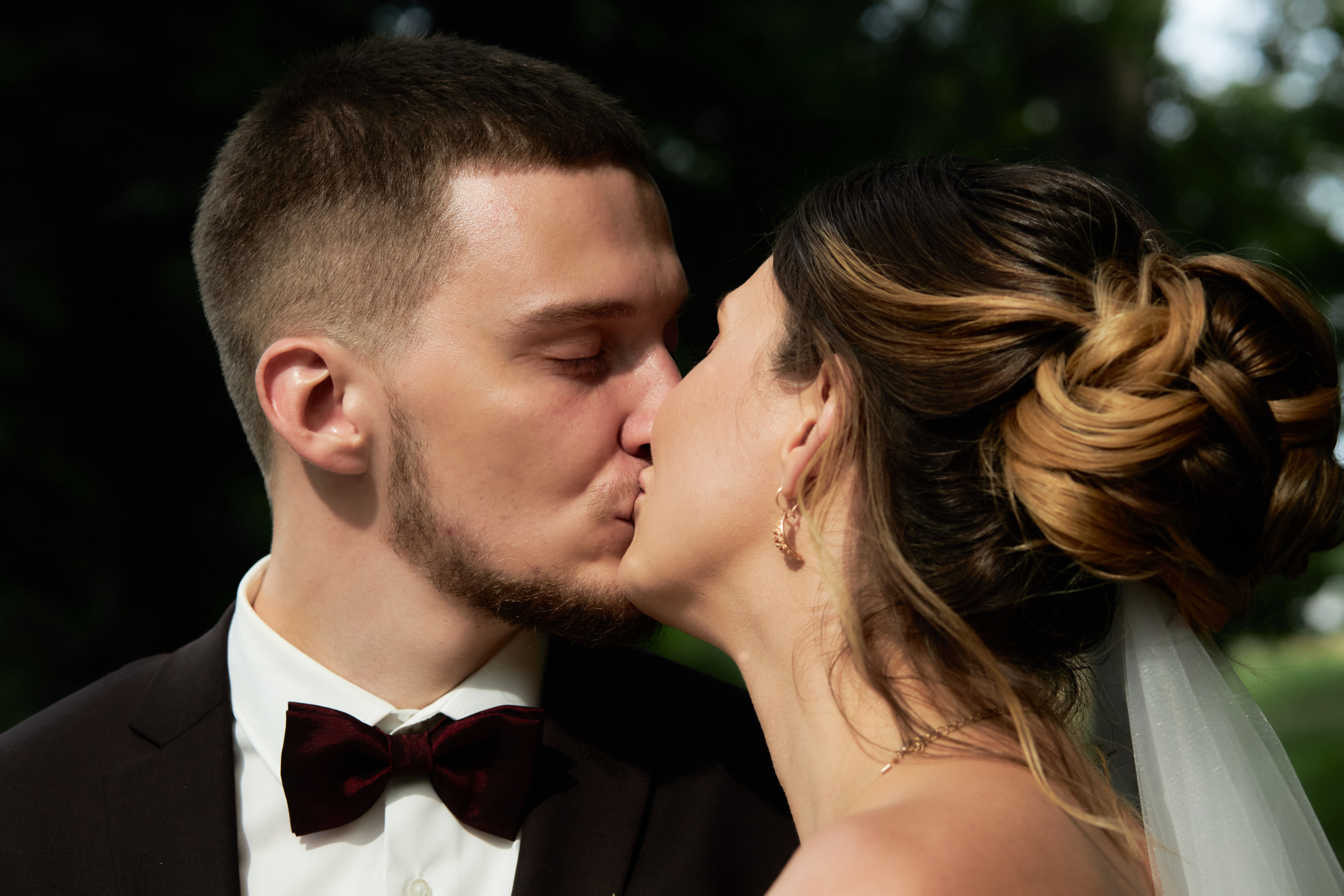 Свадебные фотографии ЗАГС, выкуп, свадебная фотосессия. Репортажные свадебные фотографии. Фотограф Олег Слеб