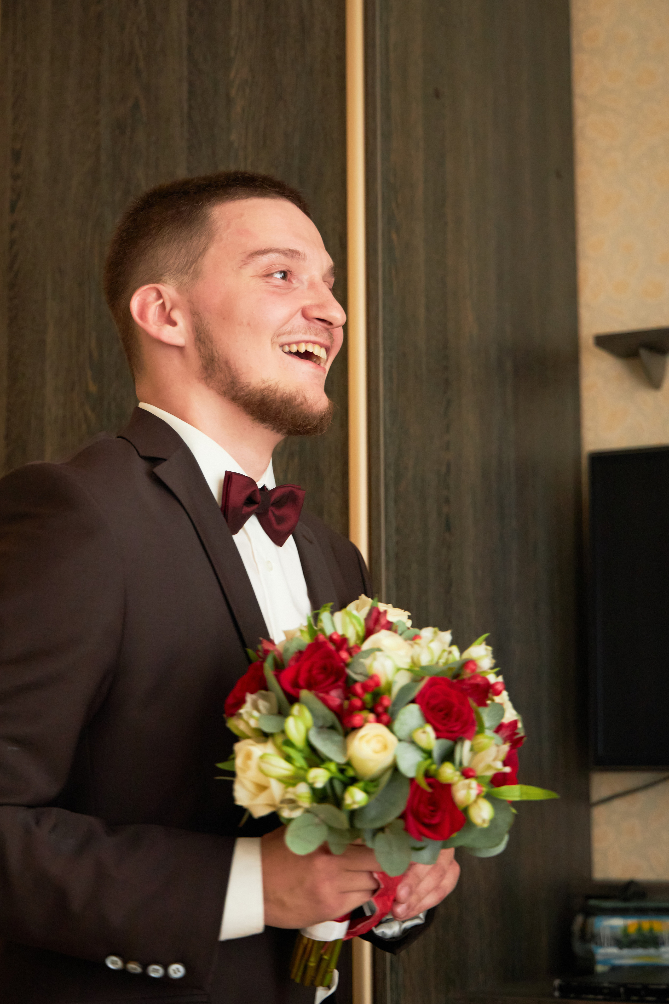 Свадебные фотографии ЗАГС, выкуп, свадебная фотосессия. Репортажные свадебные фотографии. Фотограф Олег Слеб