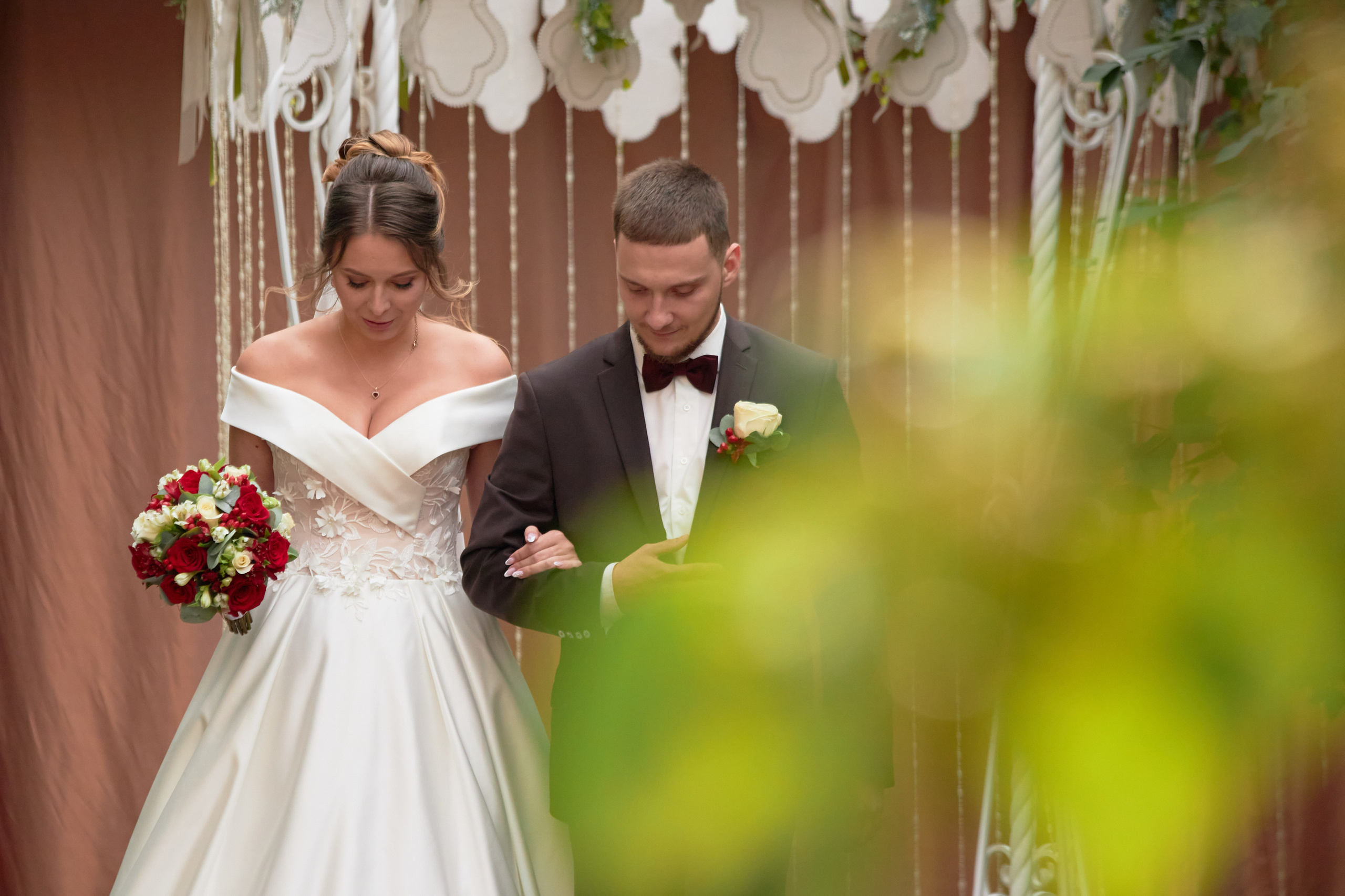 Свадебные фотографии ЗАГС, выкуп, свадебная фотосессия. Репортажные свадебные фотографии. Фотограф Олег Слеб