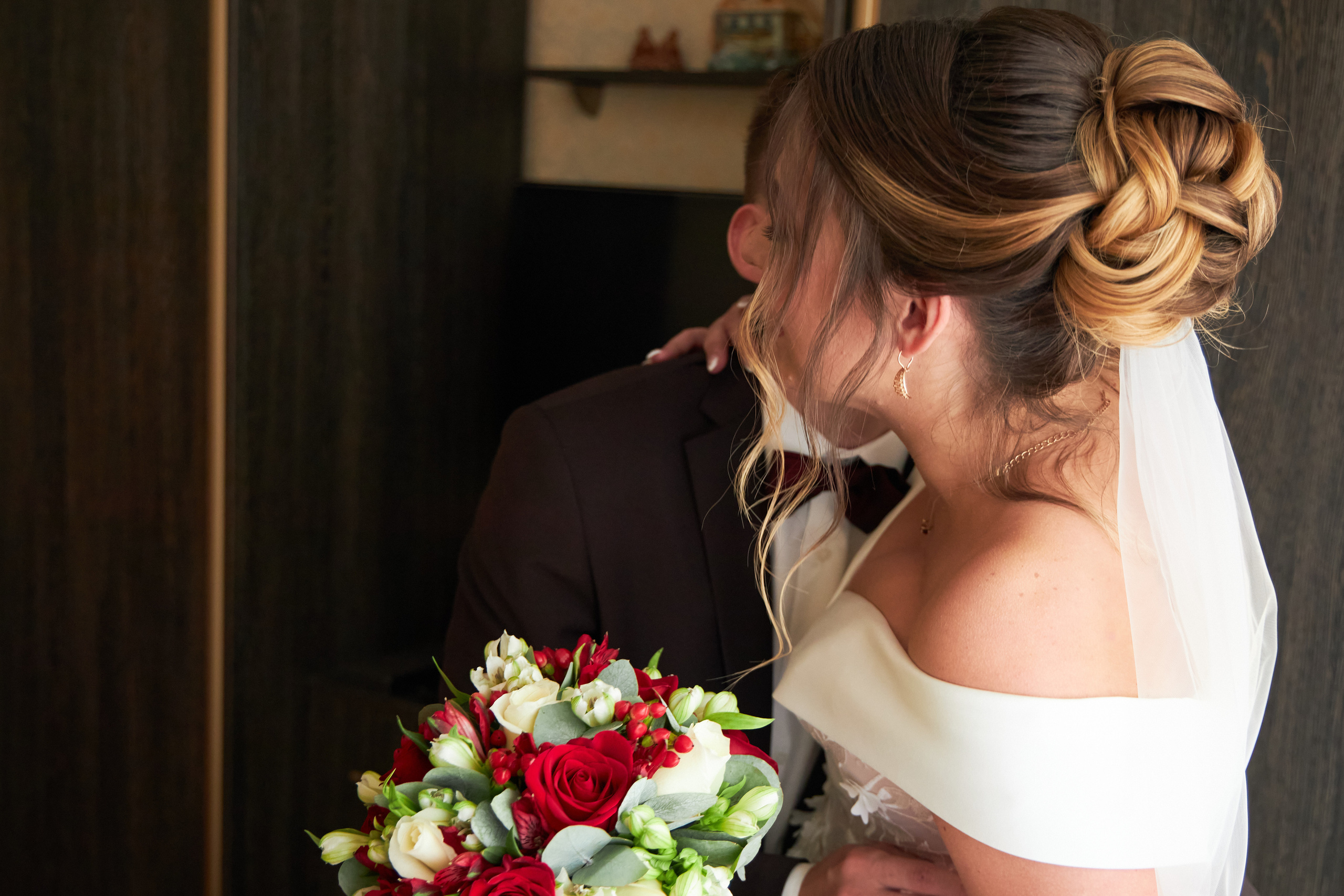 Свадебные фотографии ЗАГС, выкуп, свадебная фотосессия. Репортажные свадебные фотографии. Фотограф Олег Слеб