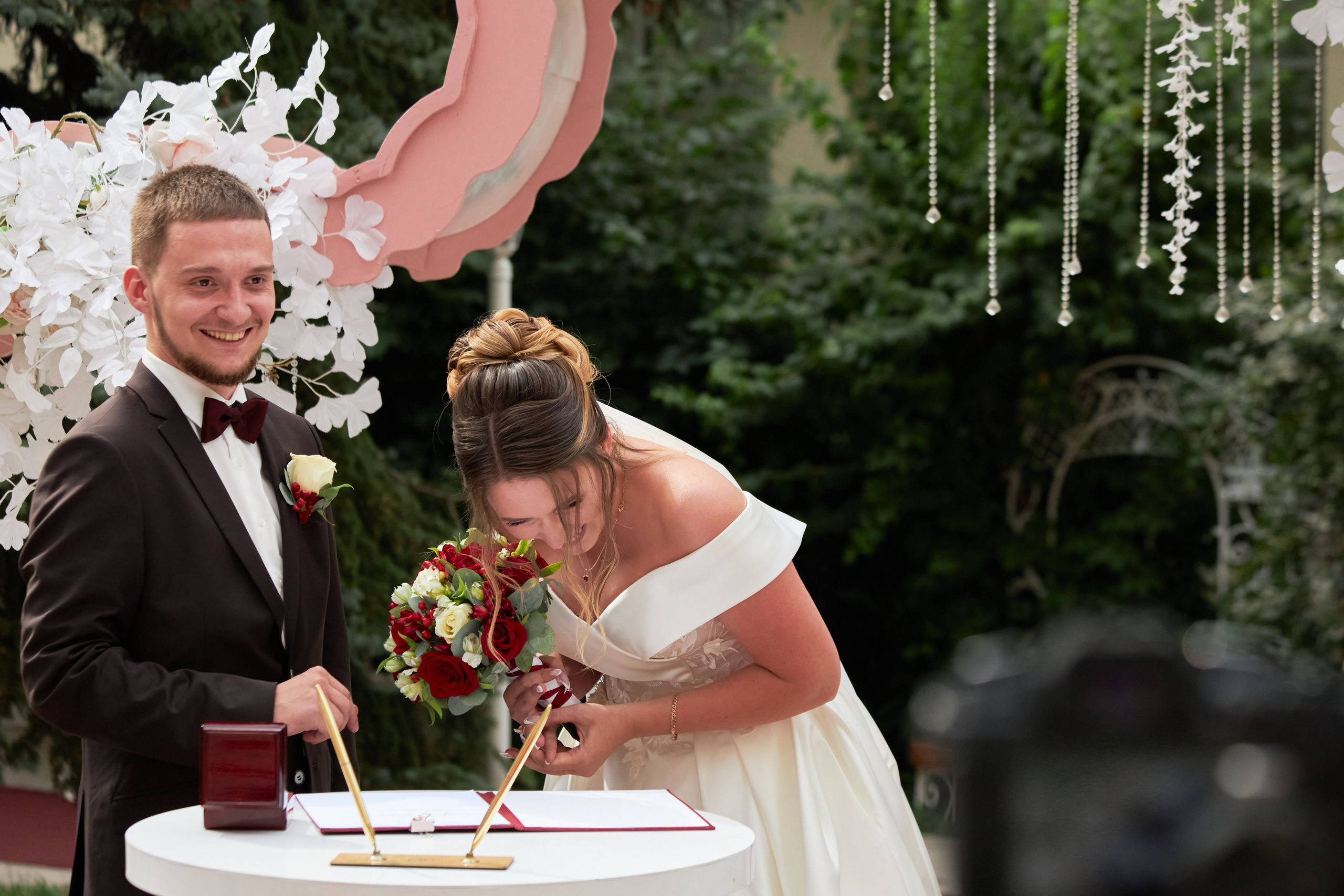 Свадебные фотографии ЗАГС, выкуп, свадебная фотосессия. Репортажные свадебные фотографии. Фотограф Олег Слеб