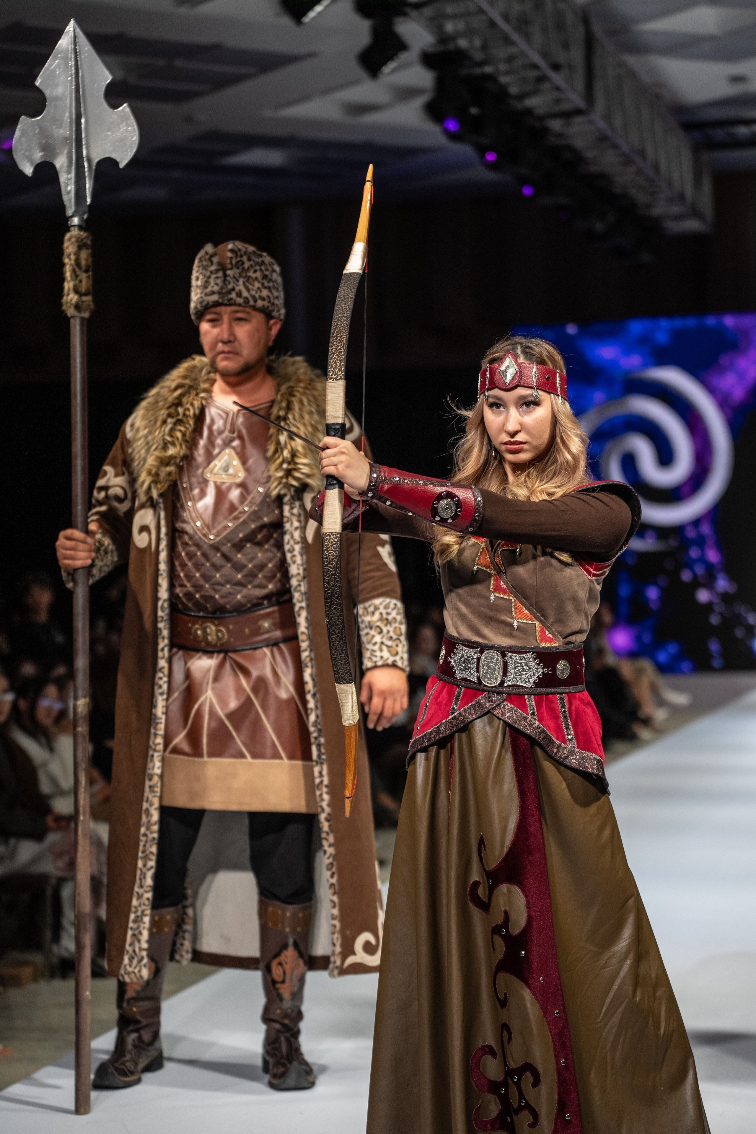 EURASIAN FASHION WEEK Lo Zarata. Сайт Алматинского НЮ АРТ, будуар и фэшн фотографа Дениса Карпенко