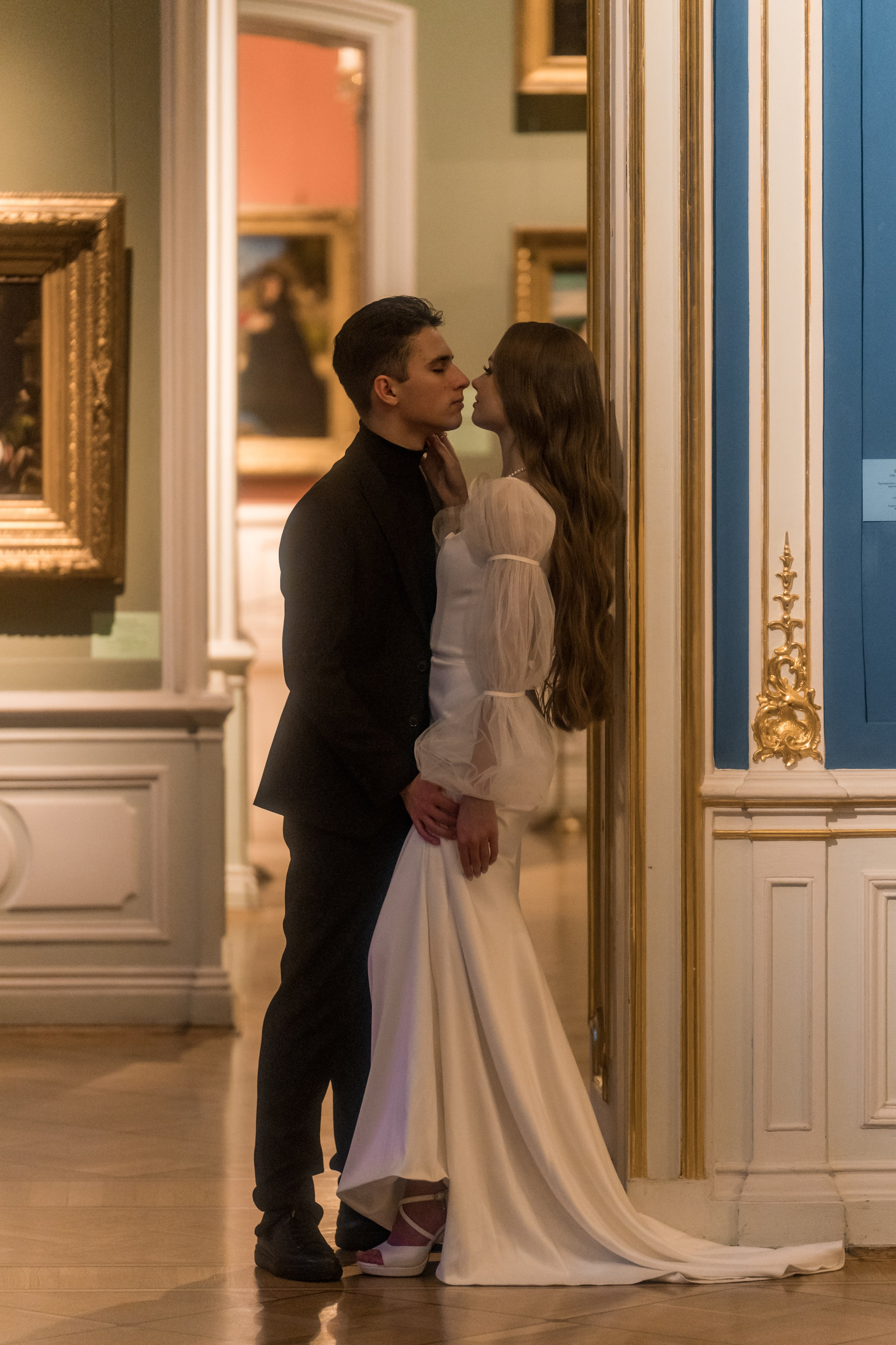 Фотосессия в Эрмитаже упрекрасно передаст Ваш стиль свадьбы!