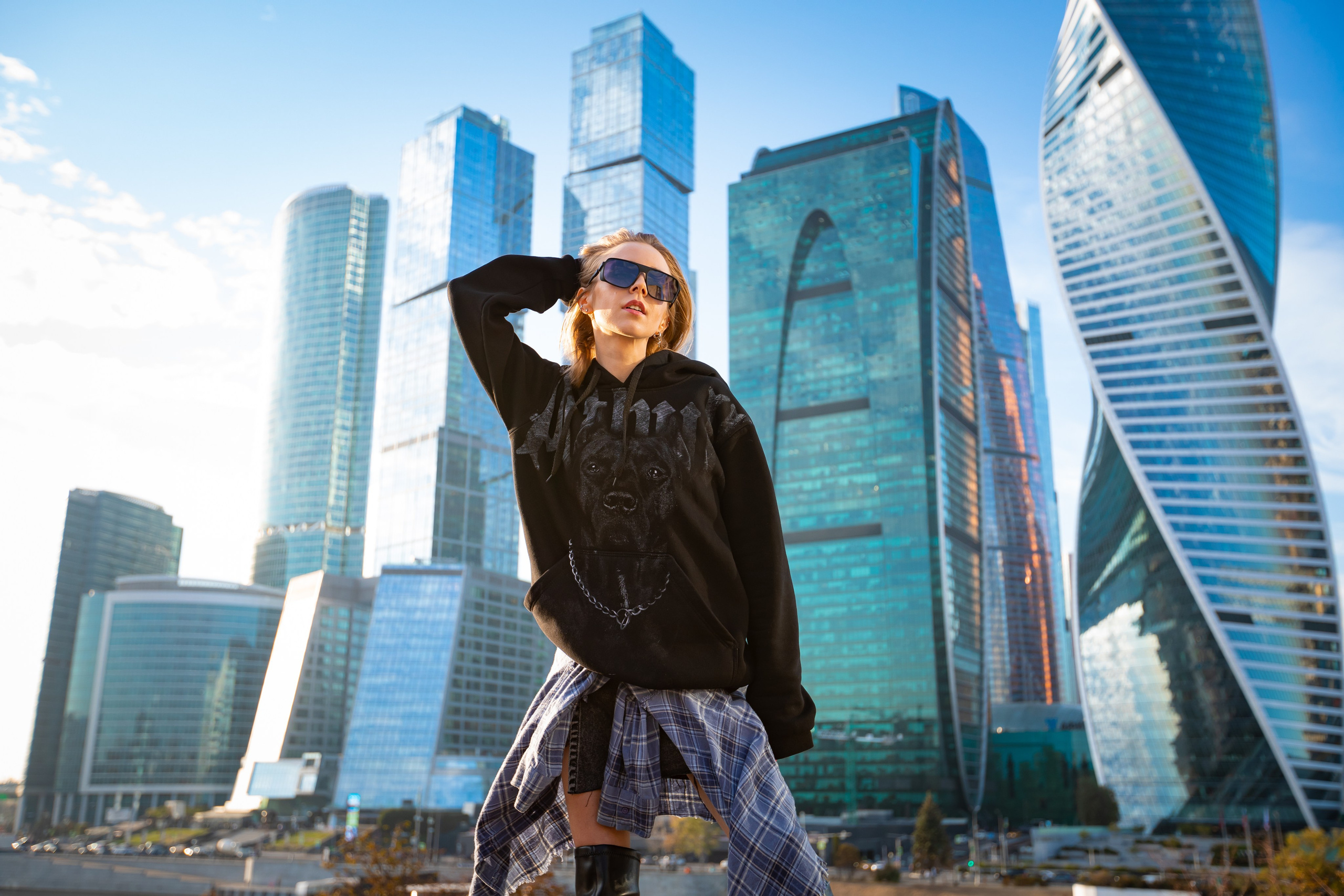 Фотосъемка для маркетплейсов с моделью в Москве и Московской области. Фотостудия в Москве LUXARTPHOTO