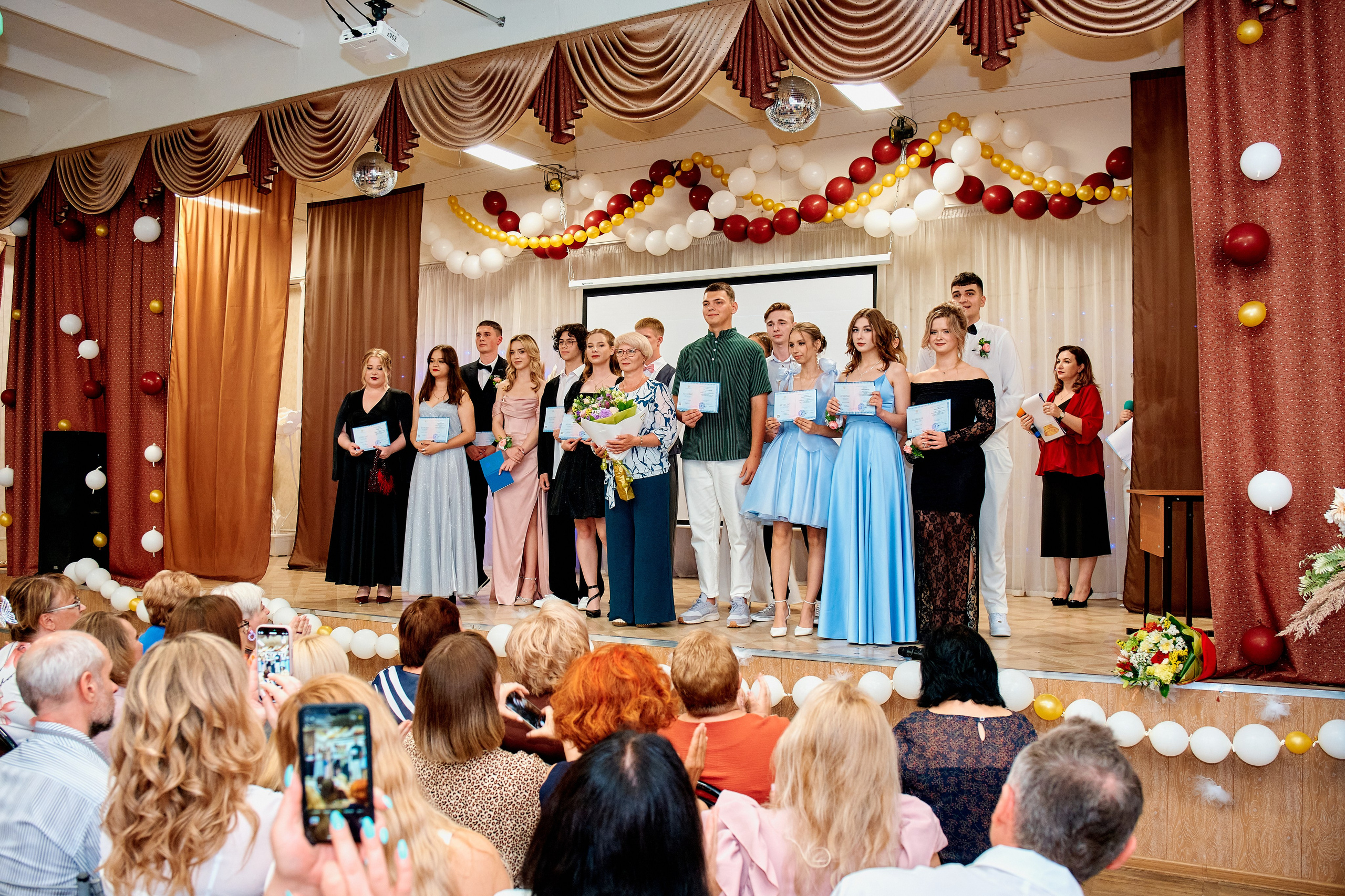 Выпускной 11Б. Школа 35. Фотограф Таганрог Анна Трайжон