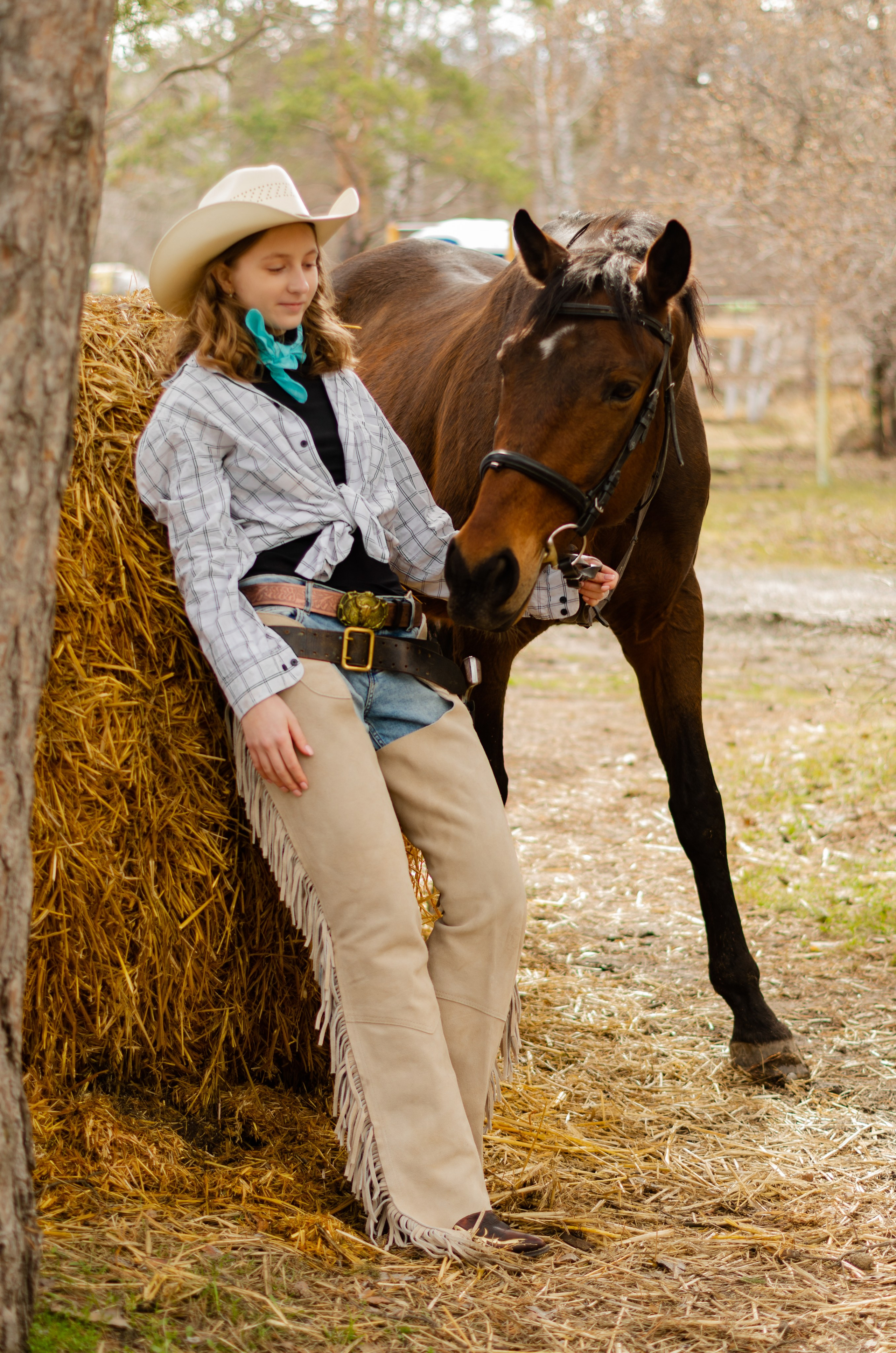 Ковбойская девчонка. Фотограф Марина Доглядная Челябинск фотосессии с лошадьми, мотоциклами