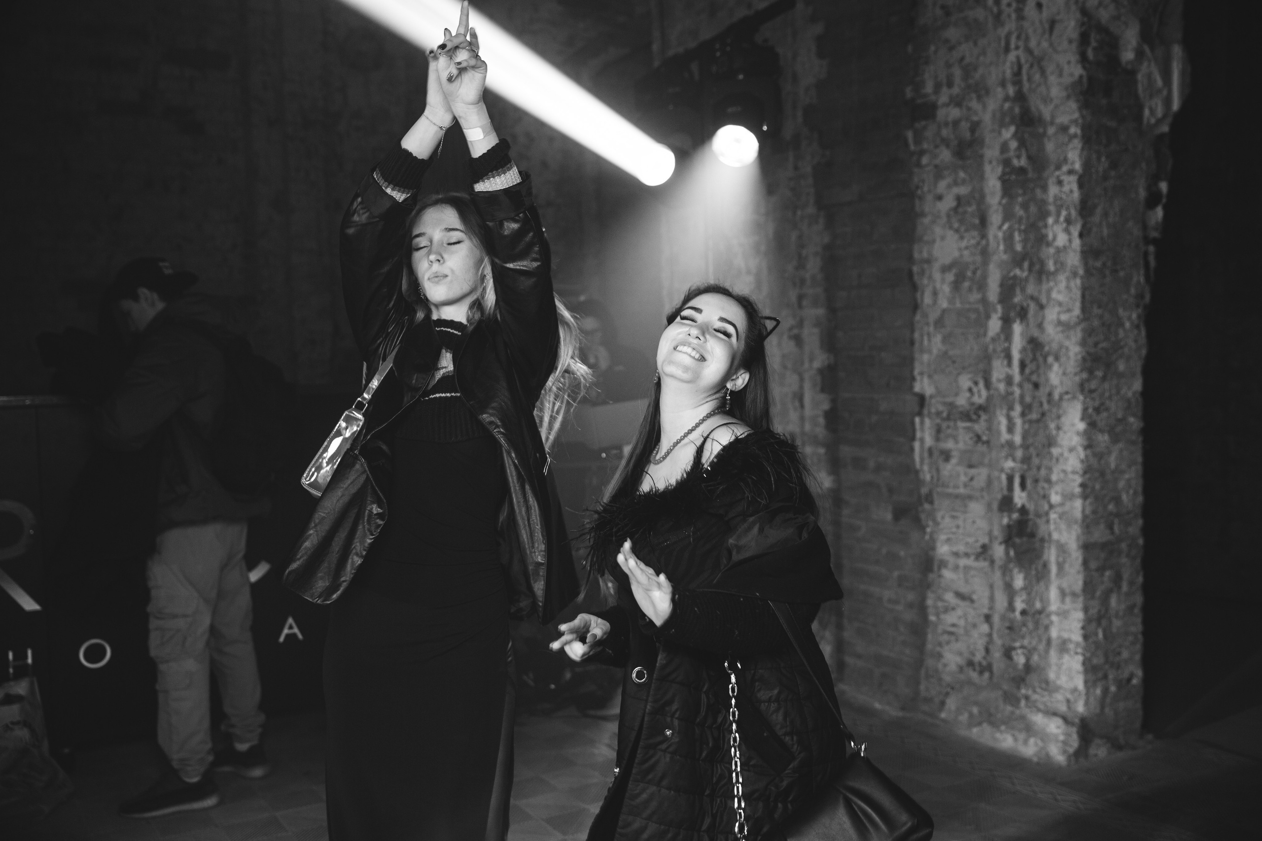 NАШ Party. Свадебный и репортажный фотограф в Ярославле Евгений Шовдин