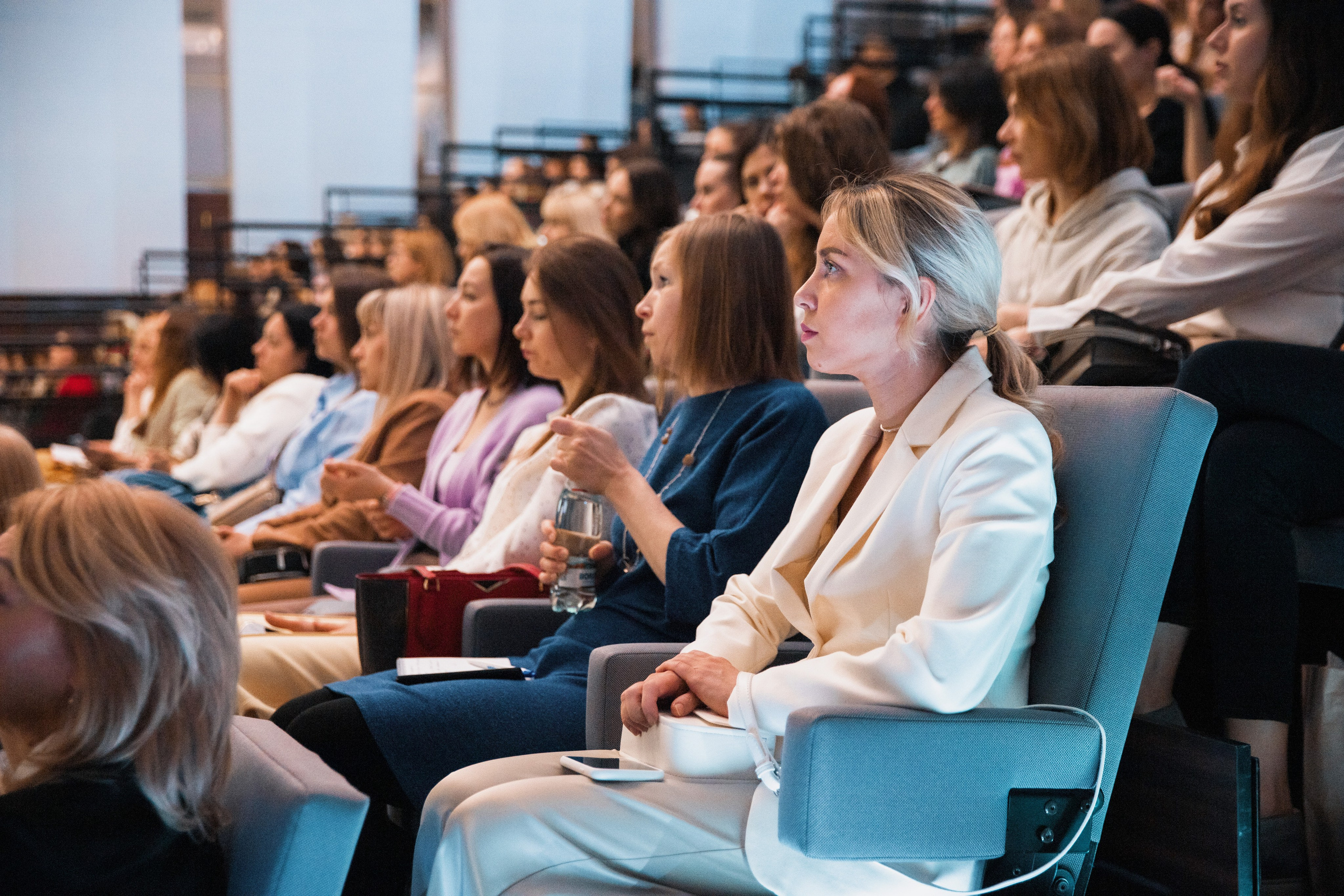 Конференция для мам. Репортажный и портретный фотограф в Екатеринбурге Гизатуллин Марат