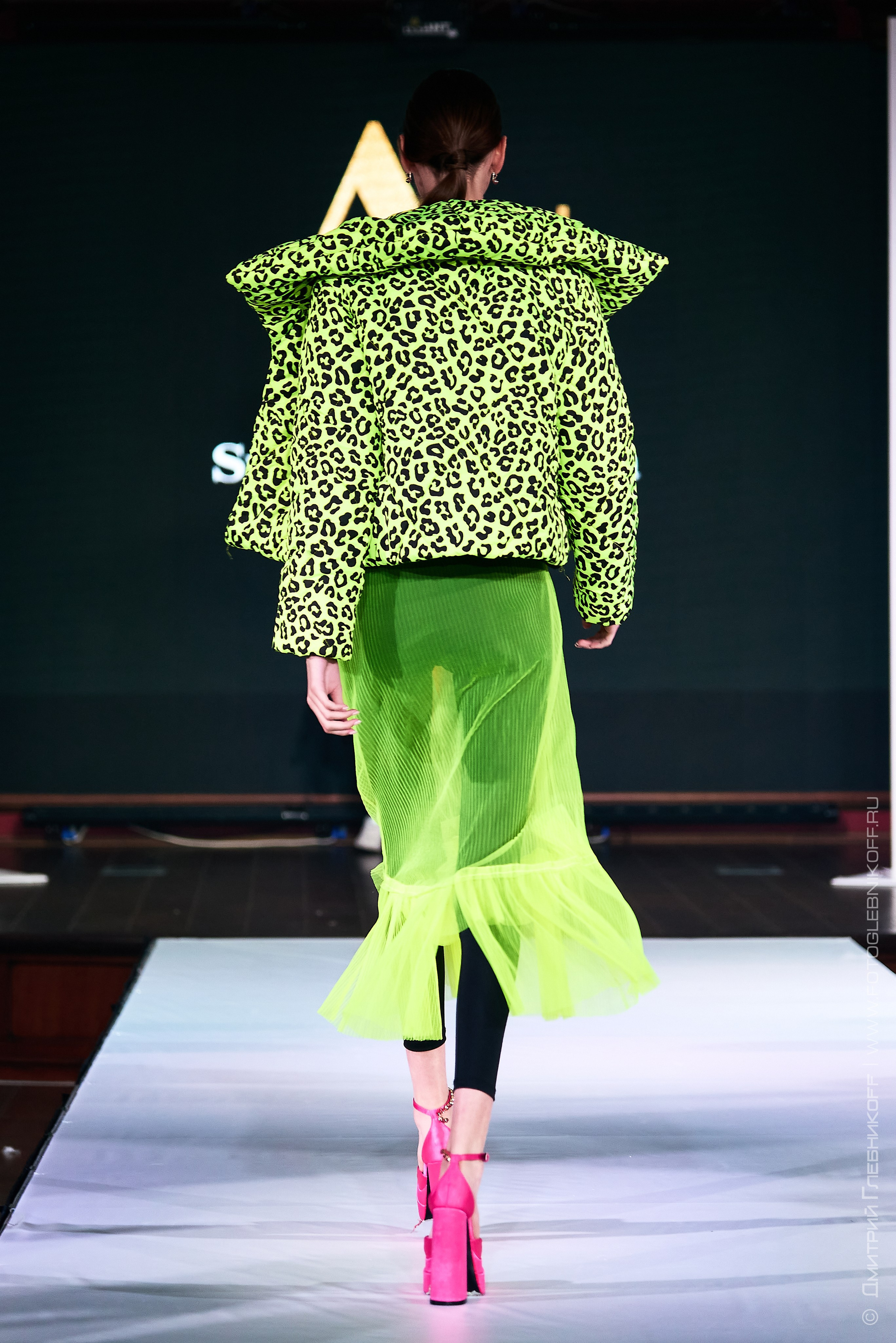 Fashion project podium / kids fashion weeek, Krasnodar. Showbiz | Fashion | Reportage